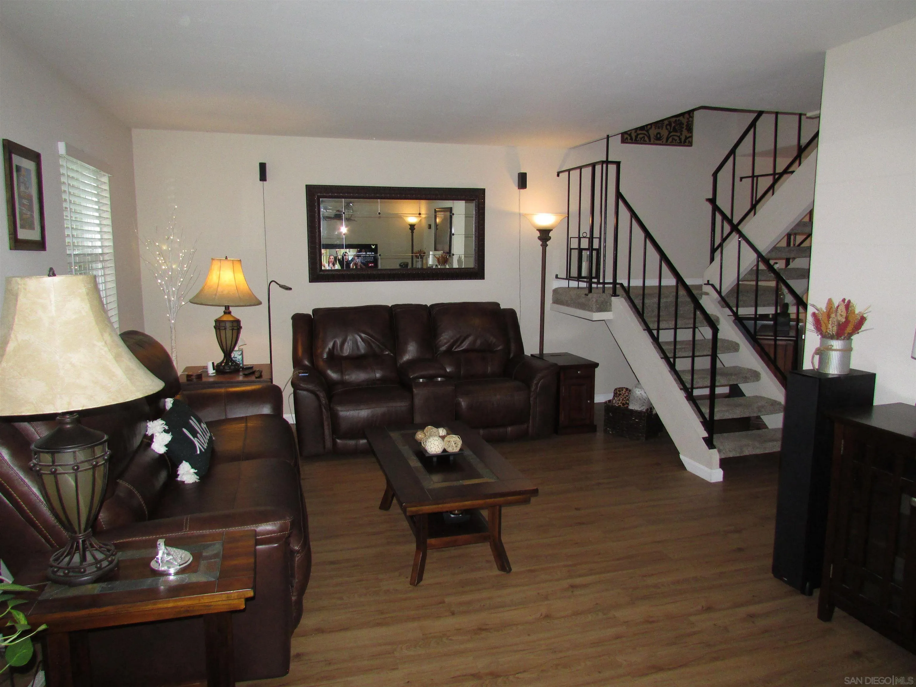 https://cdn.realtyfeed.com/cdn/127/260020070/68b1c2fa737b7623abc0883a46e74a25.webp