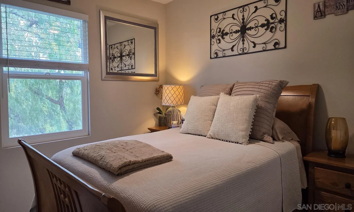 https://cdn.realtyfeed.com/cdn/127/260020070/cfdaf1692bfaa9706dee869ff45bd2c8.webp
