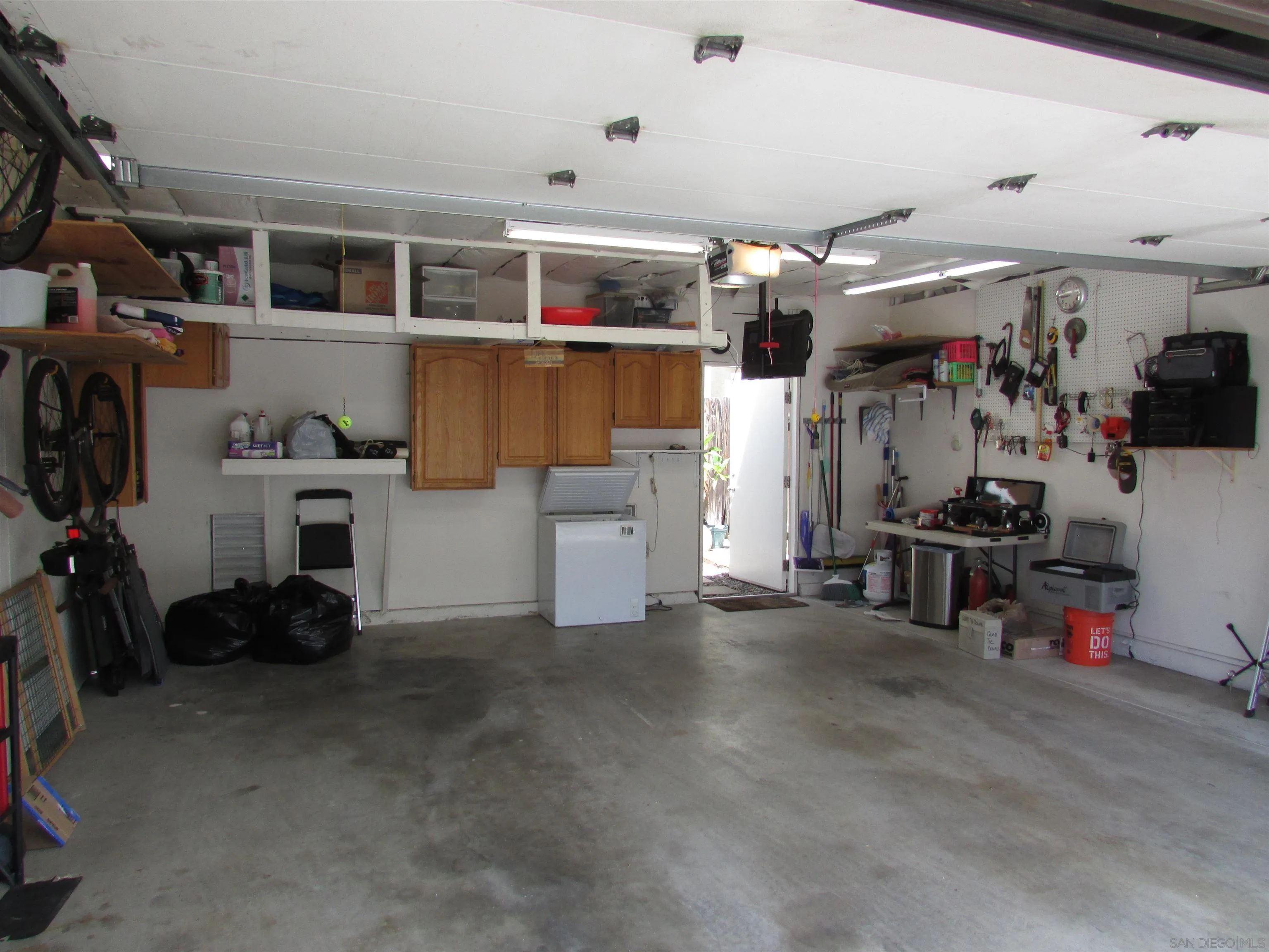 https://cdn.realtyfeed.com/cdn/127/260020070/f87d80a0562e94eae64a3124da747c87.webp