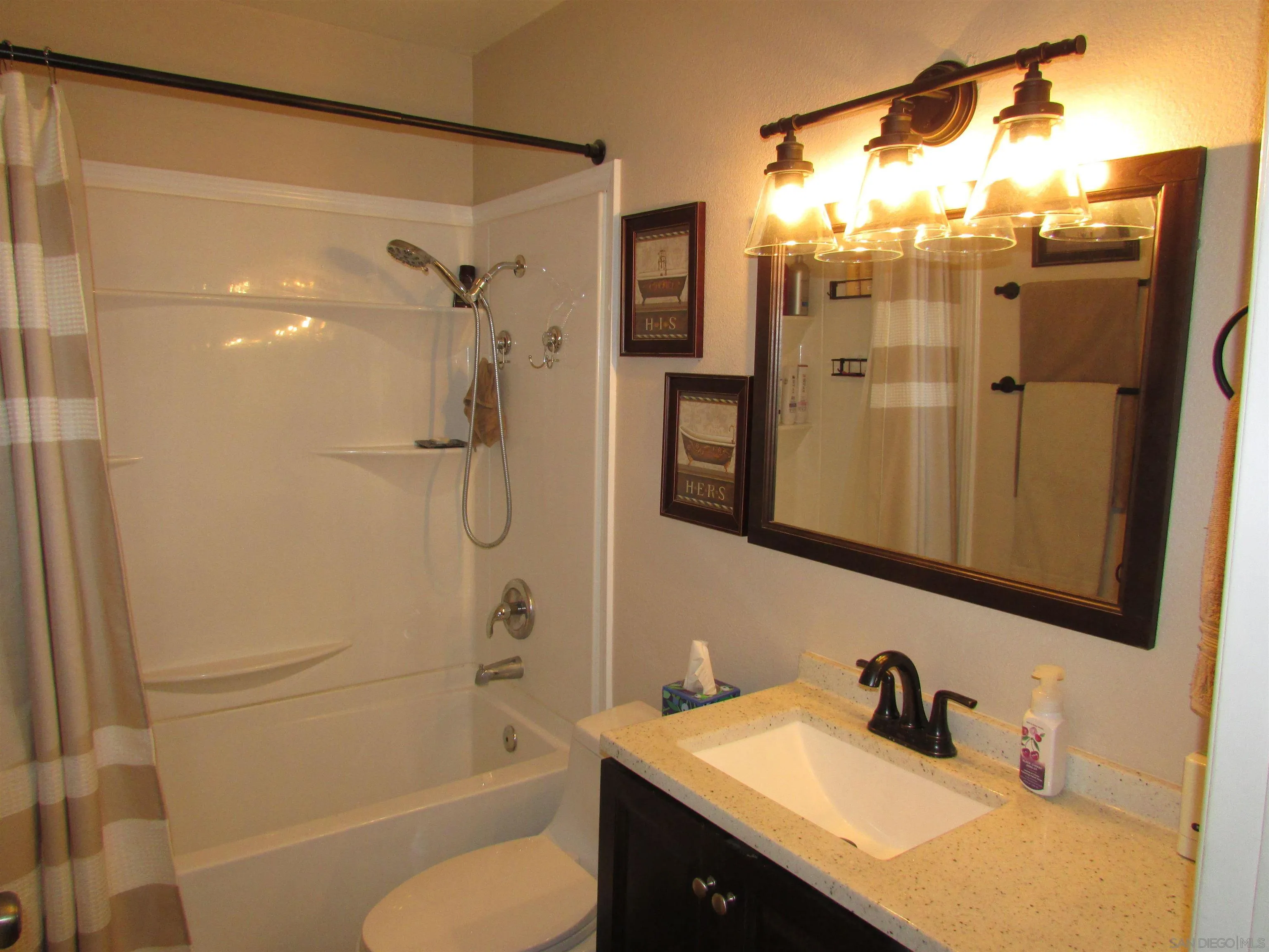 https://cdn.realtyfeed.com/cdn/127/260020070/fb1e99b6f7dec8a4ab30851993f1d135.webp