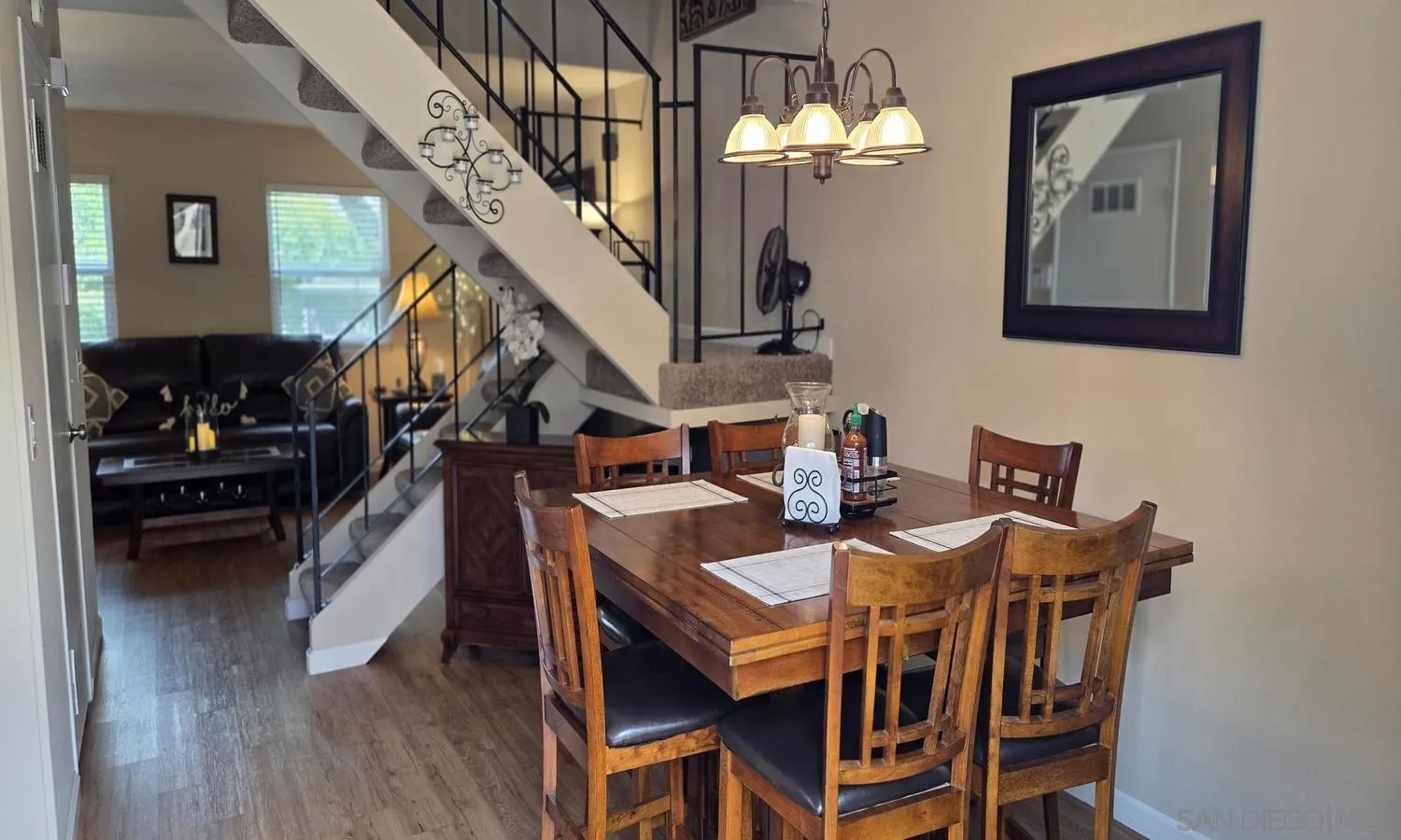 https://cdn.realtyfeed.com/cdn/127/260020070/fddeb2823bea656b7abd64b1bd425168.webp