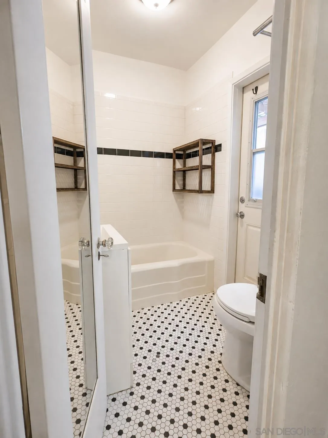 https://cdn.realtyfeed.com/cdn/127/260020081/be9a67ff6234d5546854f417c9ed5b1b.webp