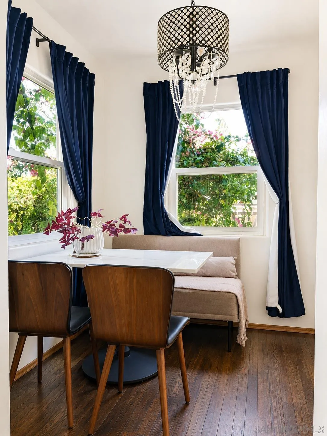 https://cdn.realtyfeed.com/cdn/127/260020081/eacc63eee7b6ae69543428137afd78fb.webp