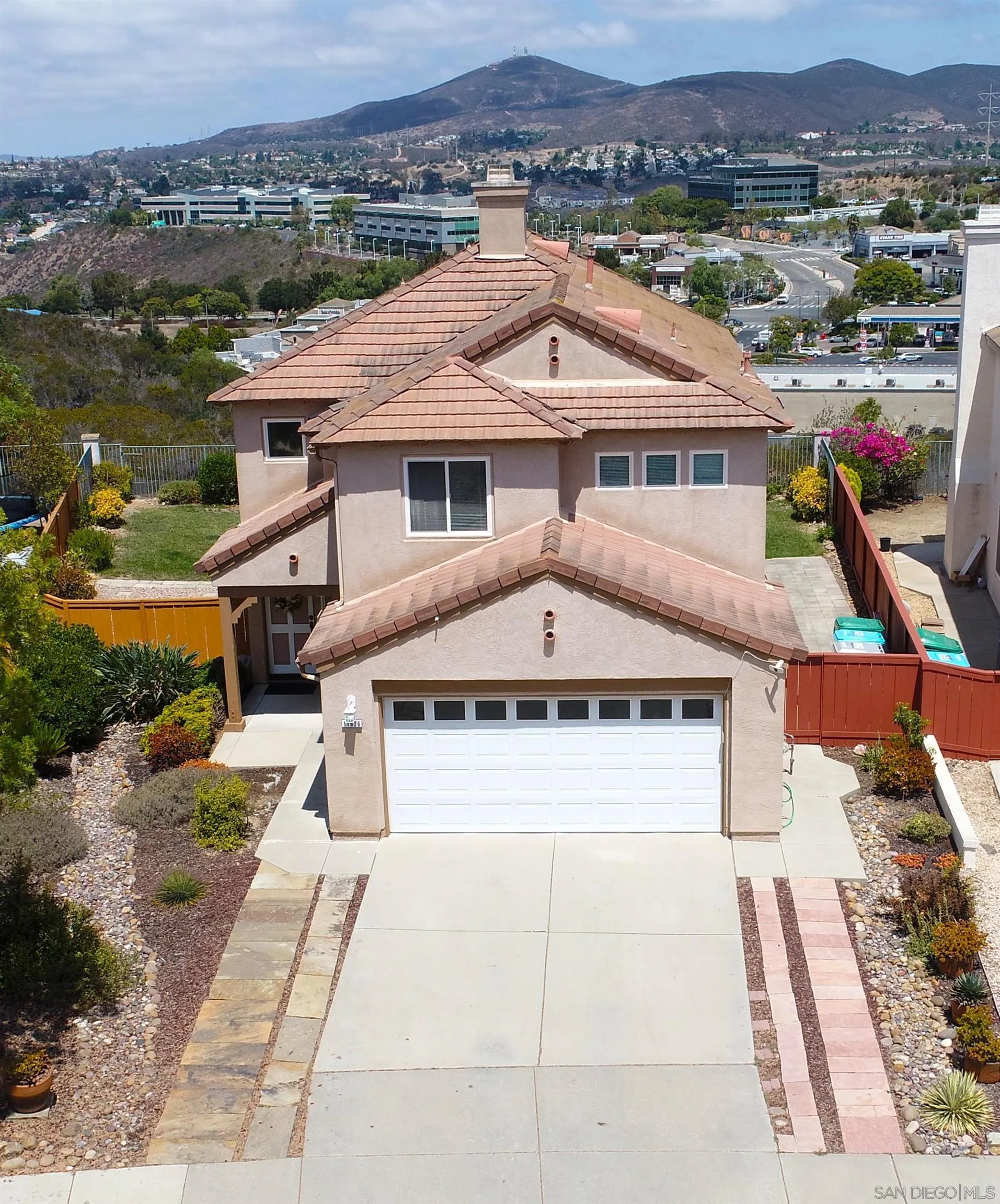 https://cdn.realtyfeed.com/cdn/127/260020082/308a138b6b0f9261edf2c3247da2c5c6.webp