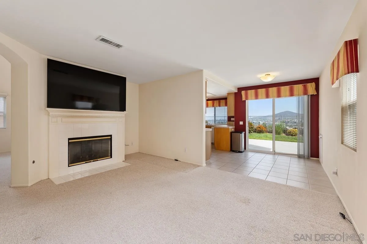 https://cdn.realtyfeed.com/cdn/127/260020082/46fad5eee91553abaeed564b68be90b0.webp