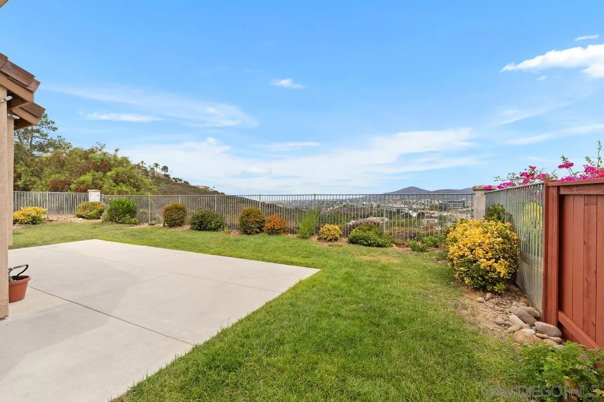 https://cdn.realtyfeed.com/cdn/127/260020082/e5b11053ec44505d85e7df49b1b5702f.webp