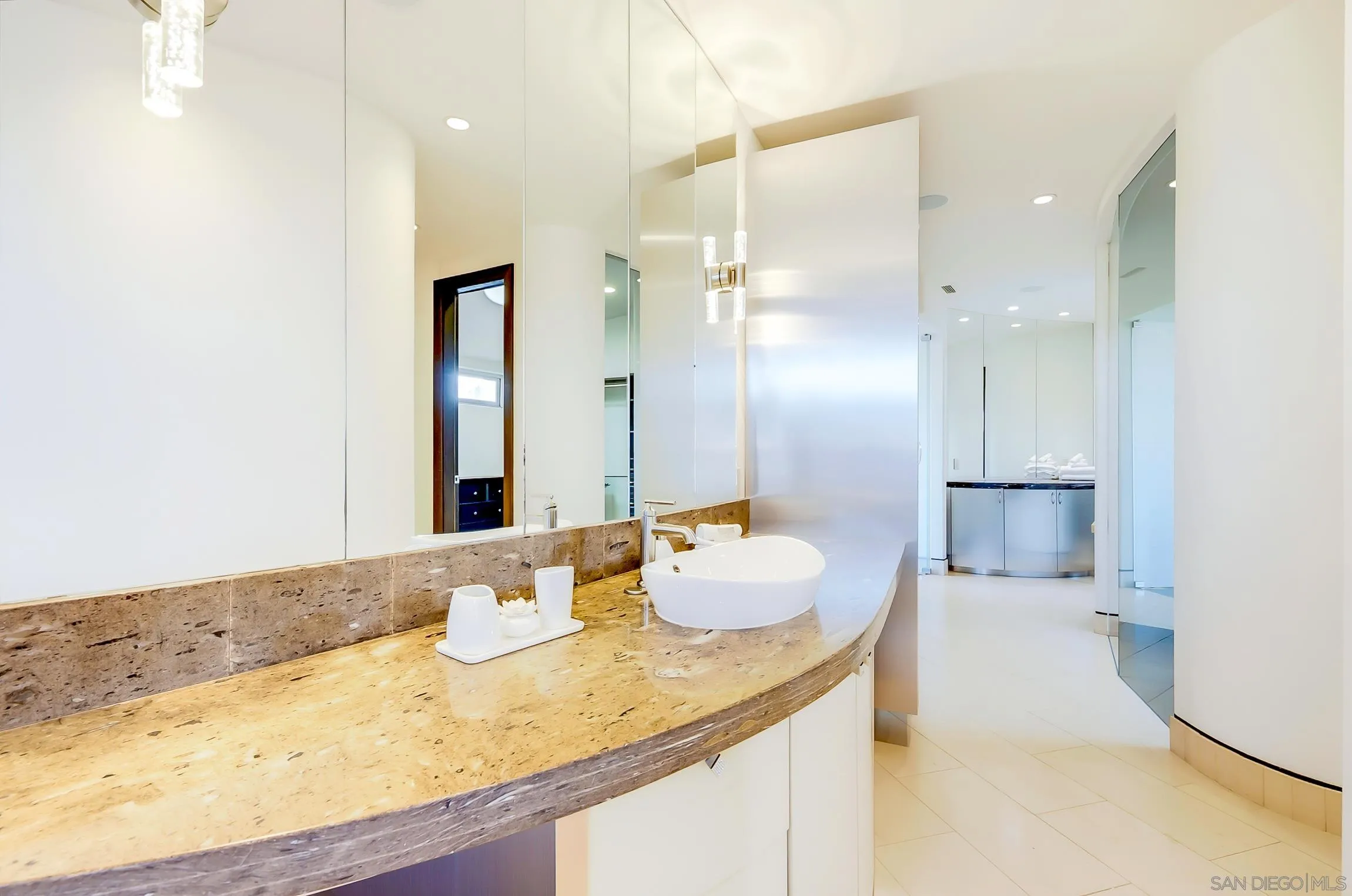 1676 Plum, San Diego, CA 92106, photo 57