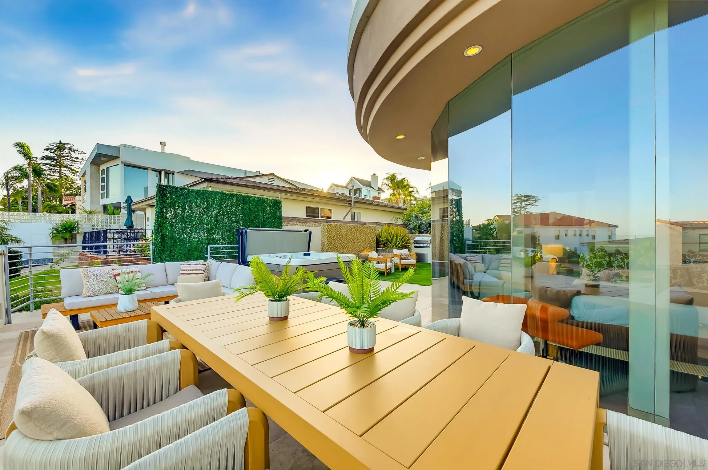 1676 Plum, San Diego, CA 92106, photo 40