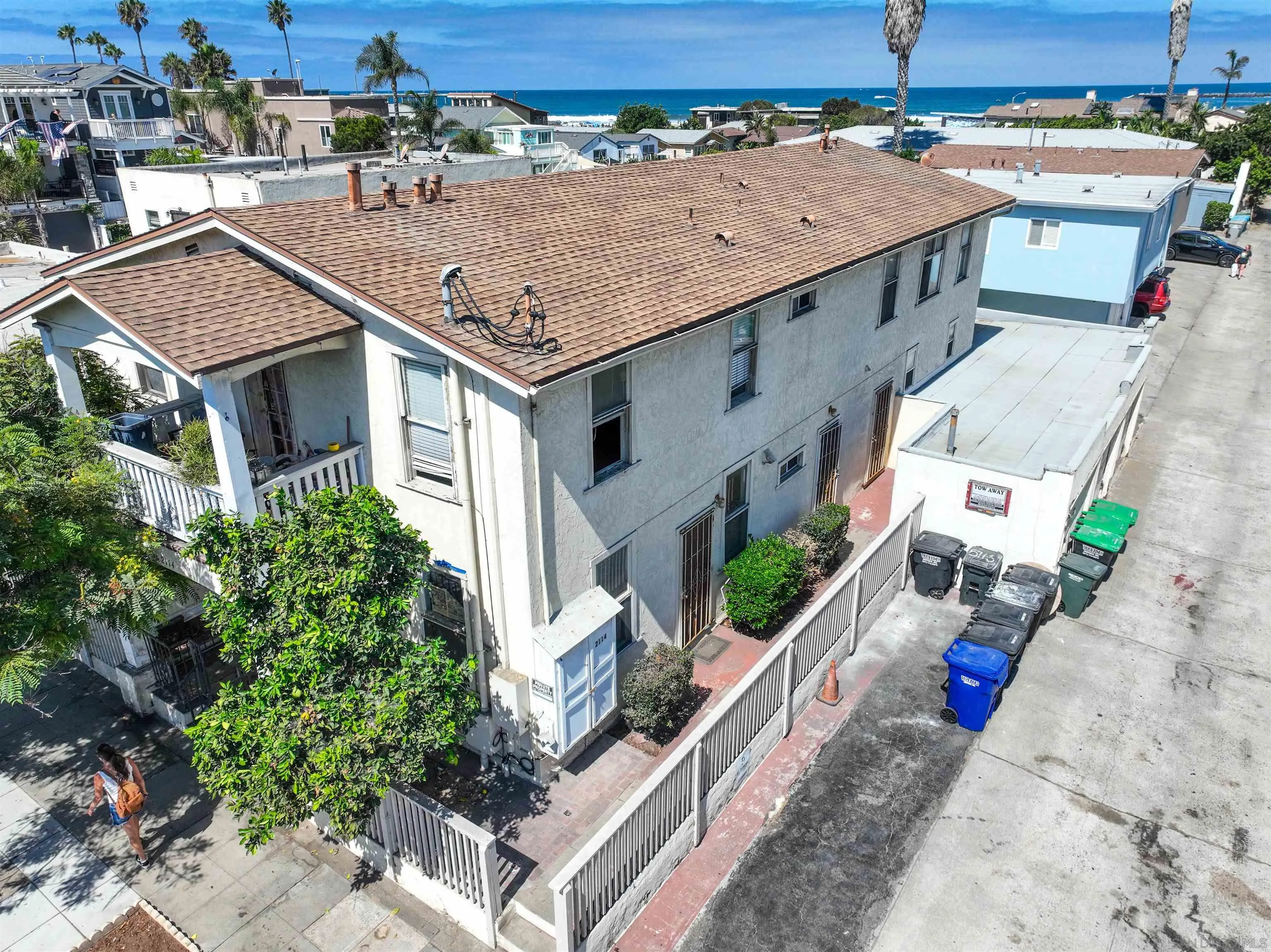 2114 Abbott St., San Diego, CA 92107 - Photo 3 of 19, San Diego, CA