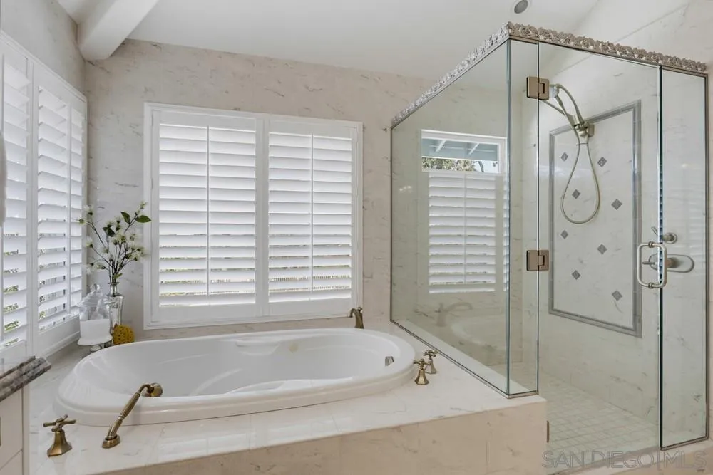 https://cdn.realtyfeed.com/cdn/127/260020109/0bf9dc3f53e54586bcf527e768bf8f72.webp
