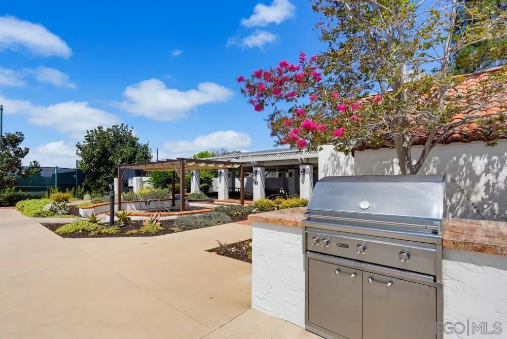 https://cdn.realtyfeed.com/cdn/127/260020109/24f2556872d4660c2fd266fd6ff1f54d.webp