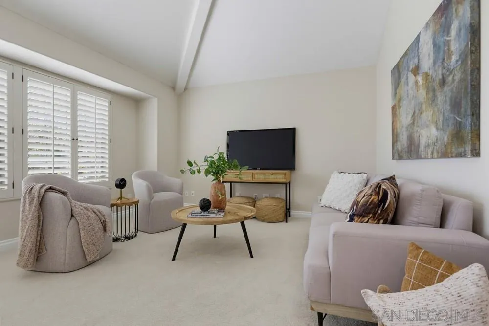 https://cdn.realtyfeed.com/cdn/127/260020109/3b33897425d9a9641a4af4ebac50ec49.webp