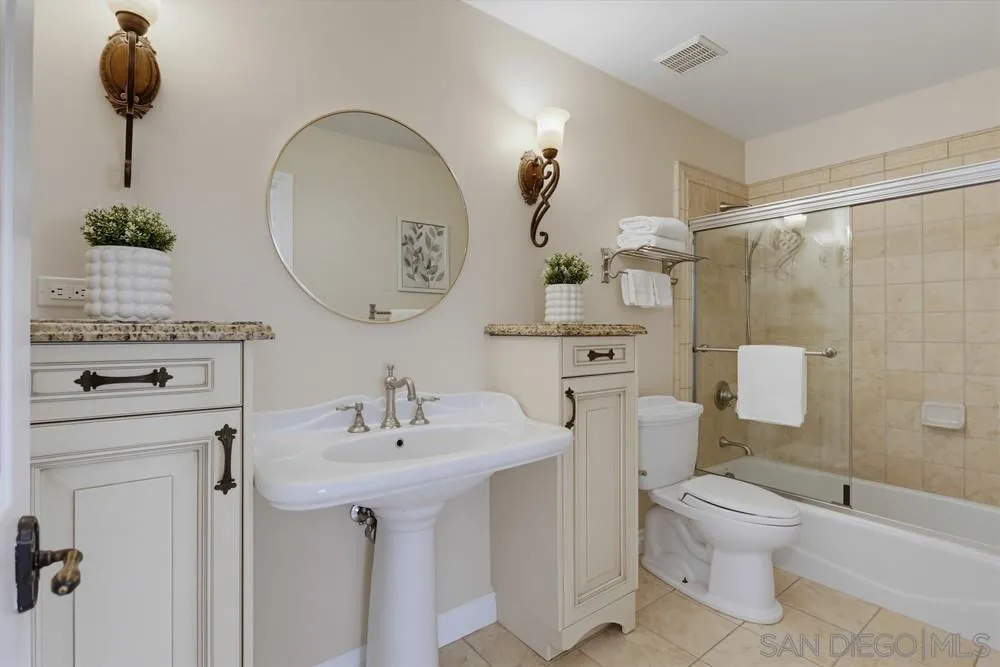 https://cdn.realtyfeed.com/cdn/127/260020109/6bcfdabe1575b7ed07764ce278fc104f.webp
