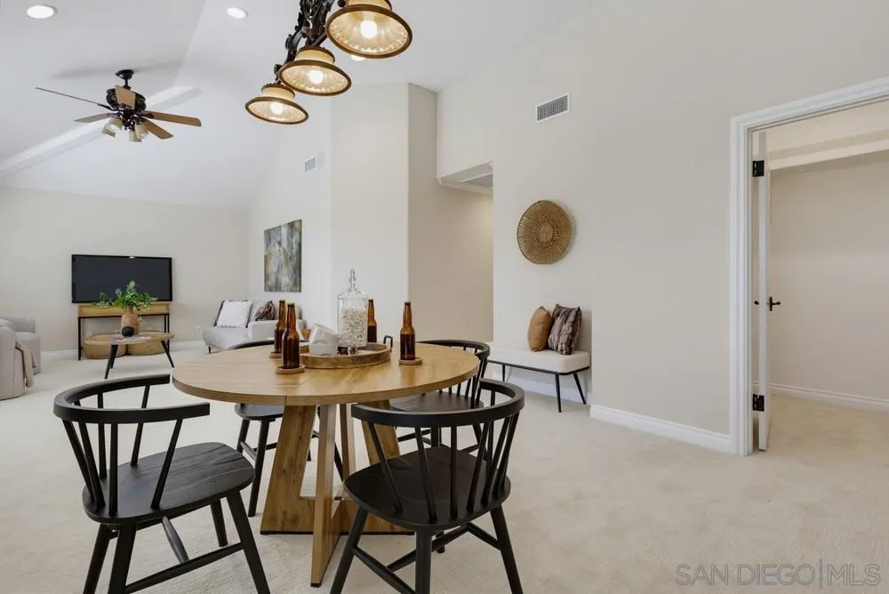 https://cdn.realtyfeed.com/cdn/127/260020109/92c497ca72cc2f9eac30708db5ee8750.webp