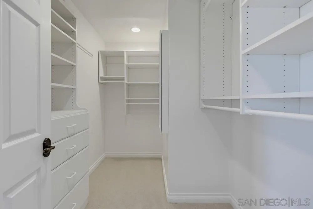 https://cdn.realtyfeed.com/cdn/127/260020109/cfa9fb295107fbeda9dc52da33e03eca.webp