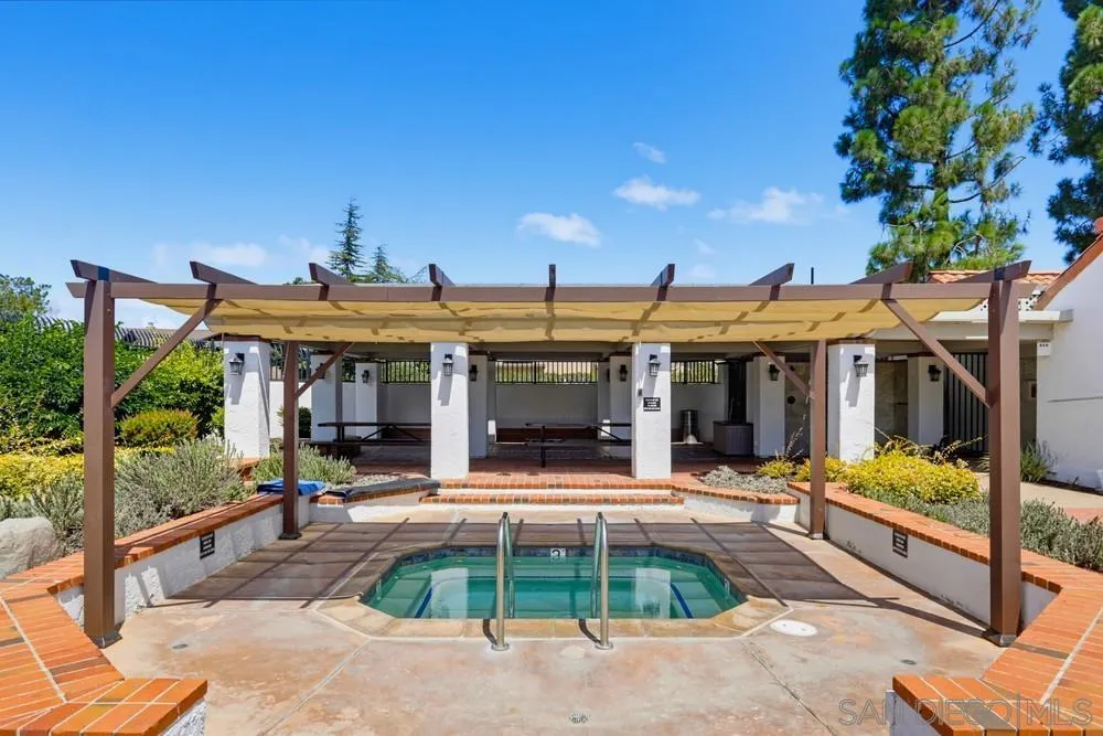https://cdn.realtyfeed.com/cdn/127/260020109/f23f9f3b9c8ad2ea4fb3f7dcf1ee6990.webp