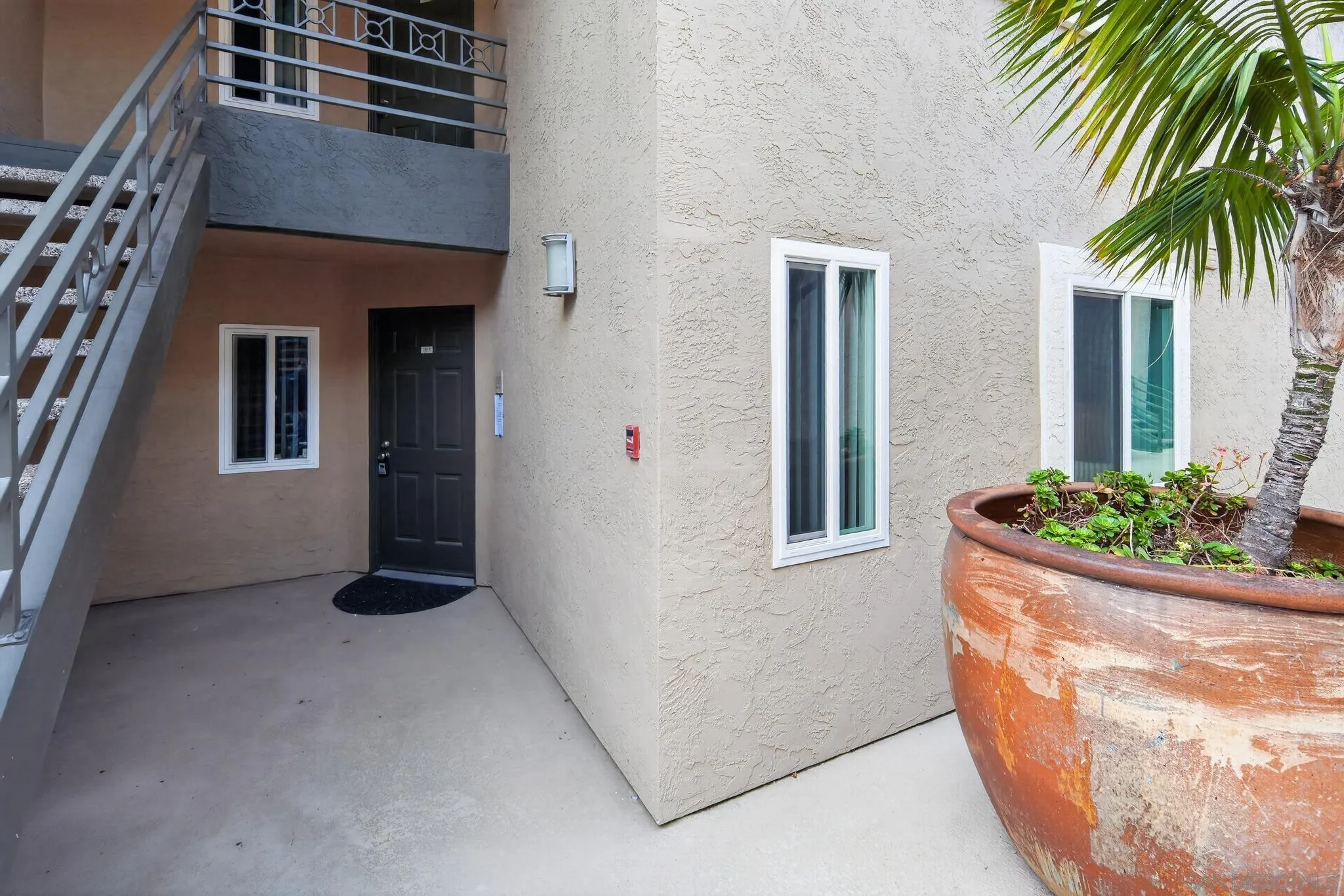 https://cdn.realtyfeed.com/cdn/127/260020110/633ae46bf56dfe8c2b22feccd2ac201b.webp