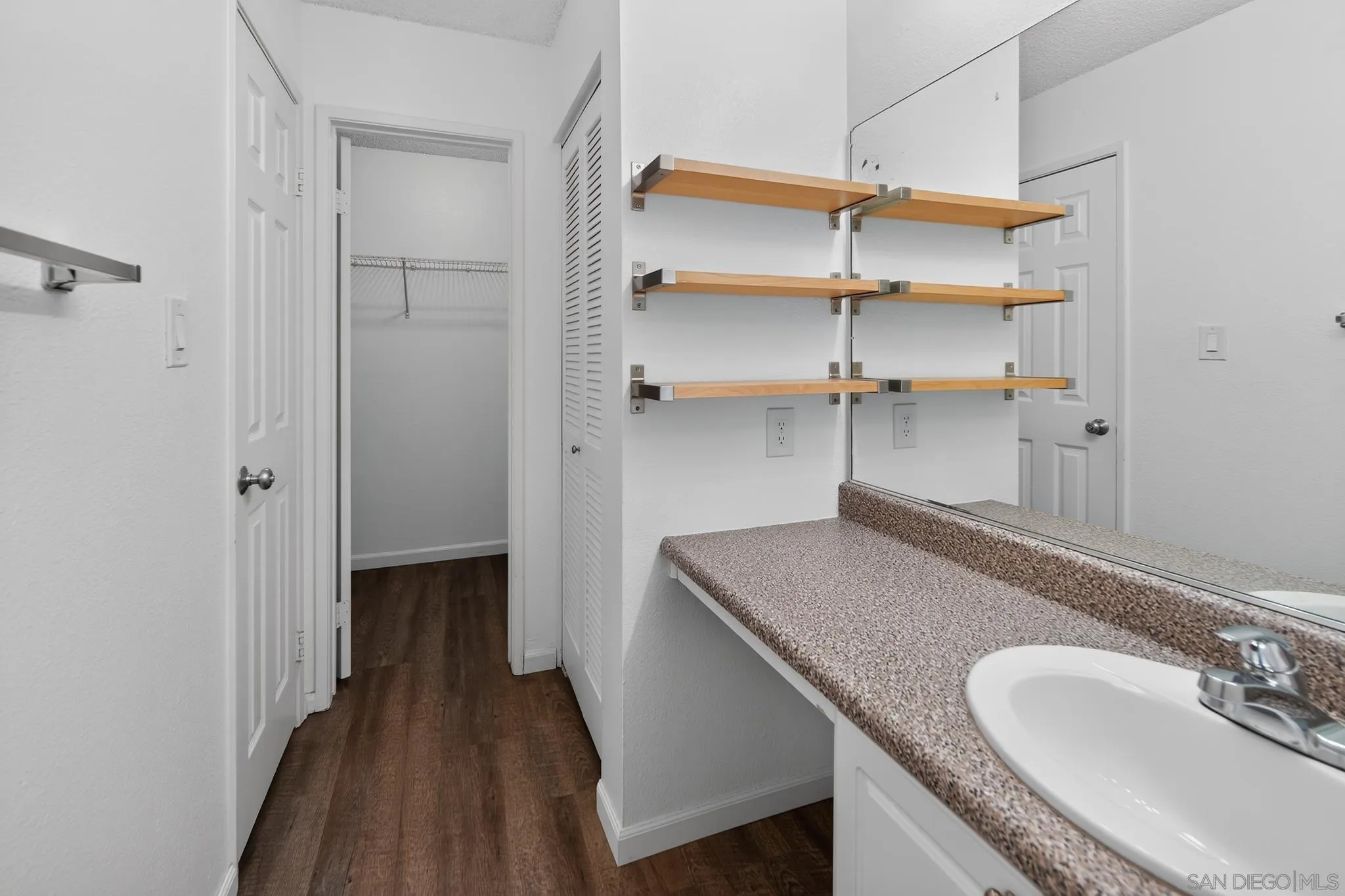 https://cdn.realtyfeed.com/cdn/127/260020110/e80fb07b7db626046c11755947df46da.webp
