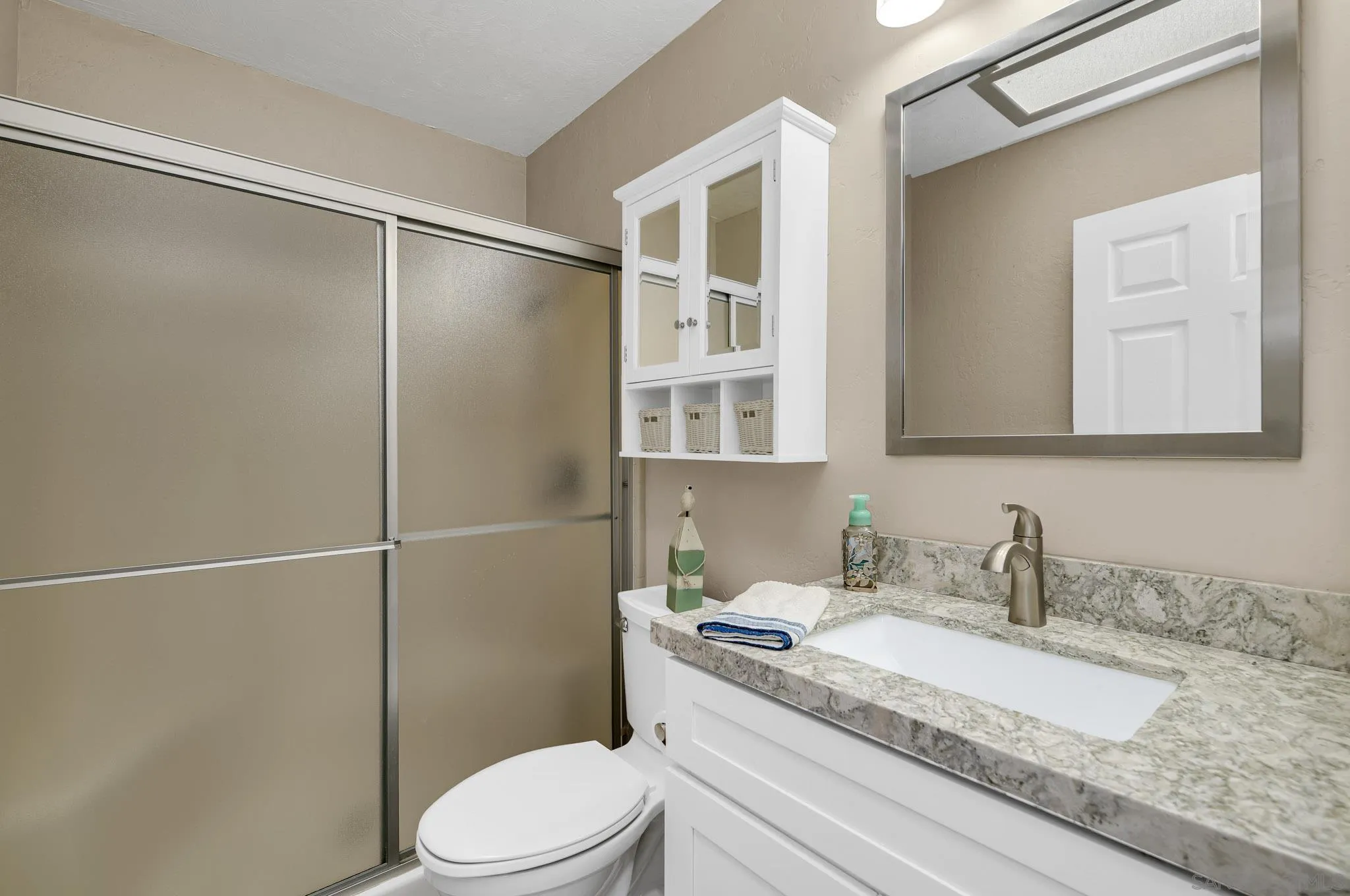 https://cdn.realtyfeed.com/cdn/127/260020113/497f9c90df99b1e94e55003a1376beb9.webp