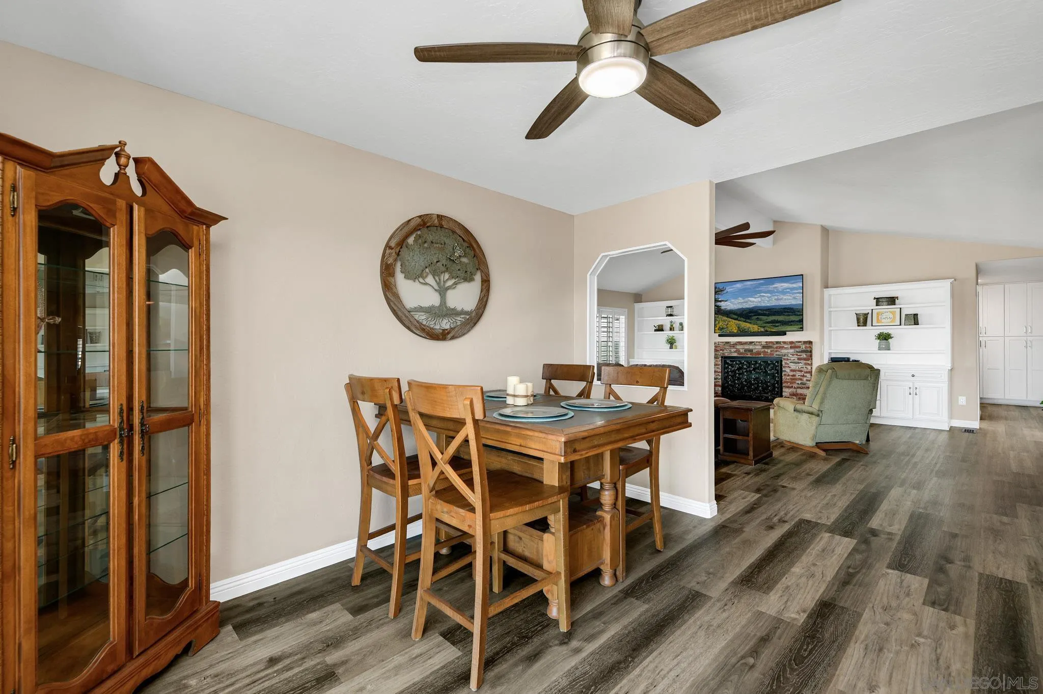 https://cdn.realtyfeed.com/cdn/127/260020113/6c587586998d746e4b5ed90f4e96e66e.webp