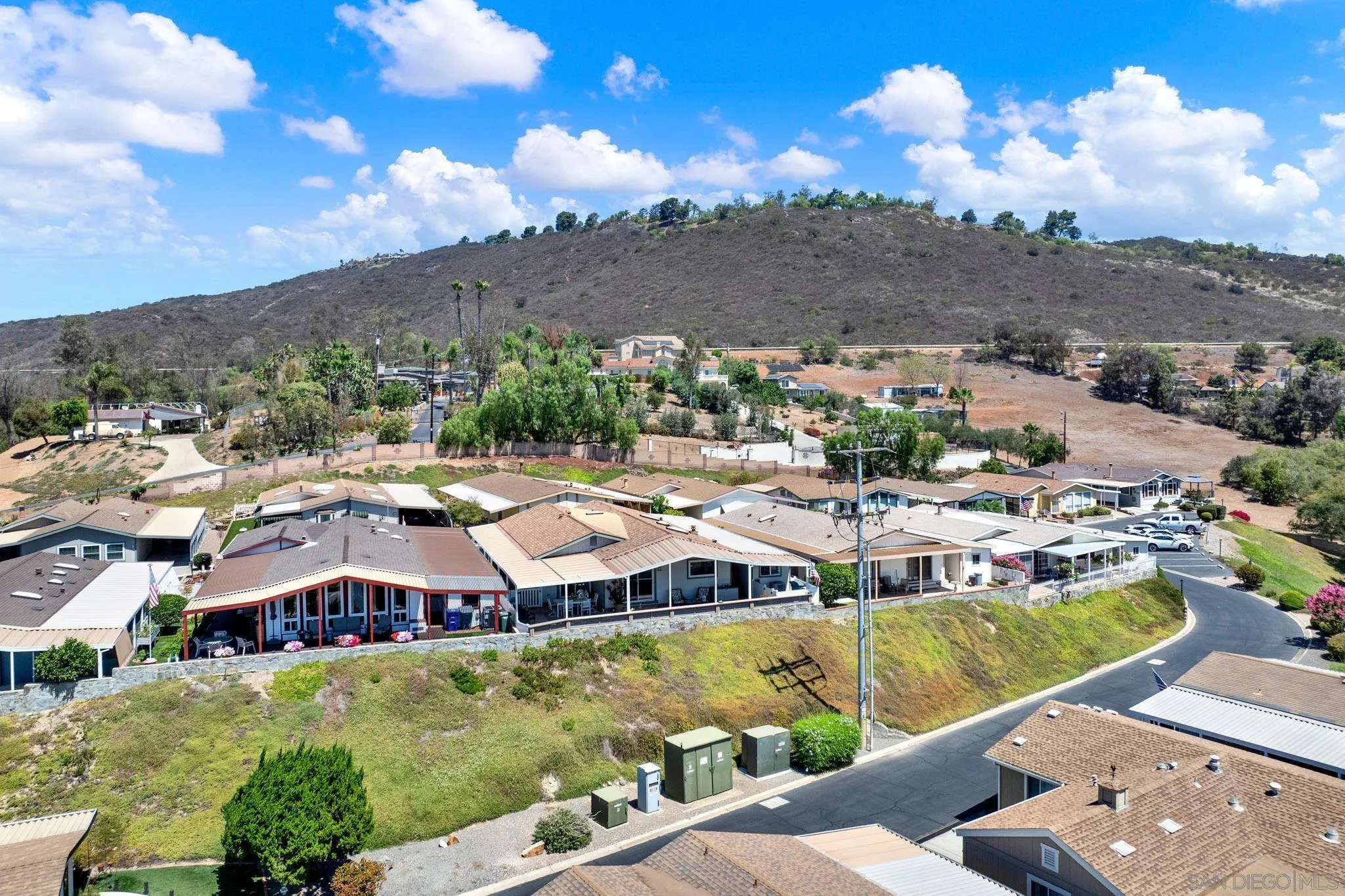 https://cdn.realtyfeed.com/cdn/127/260020113/af856313b9eaab50d1cb4b07569f69cc.webp