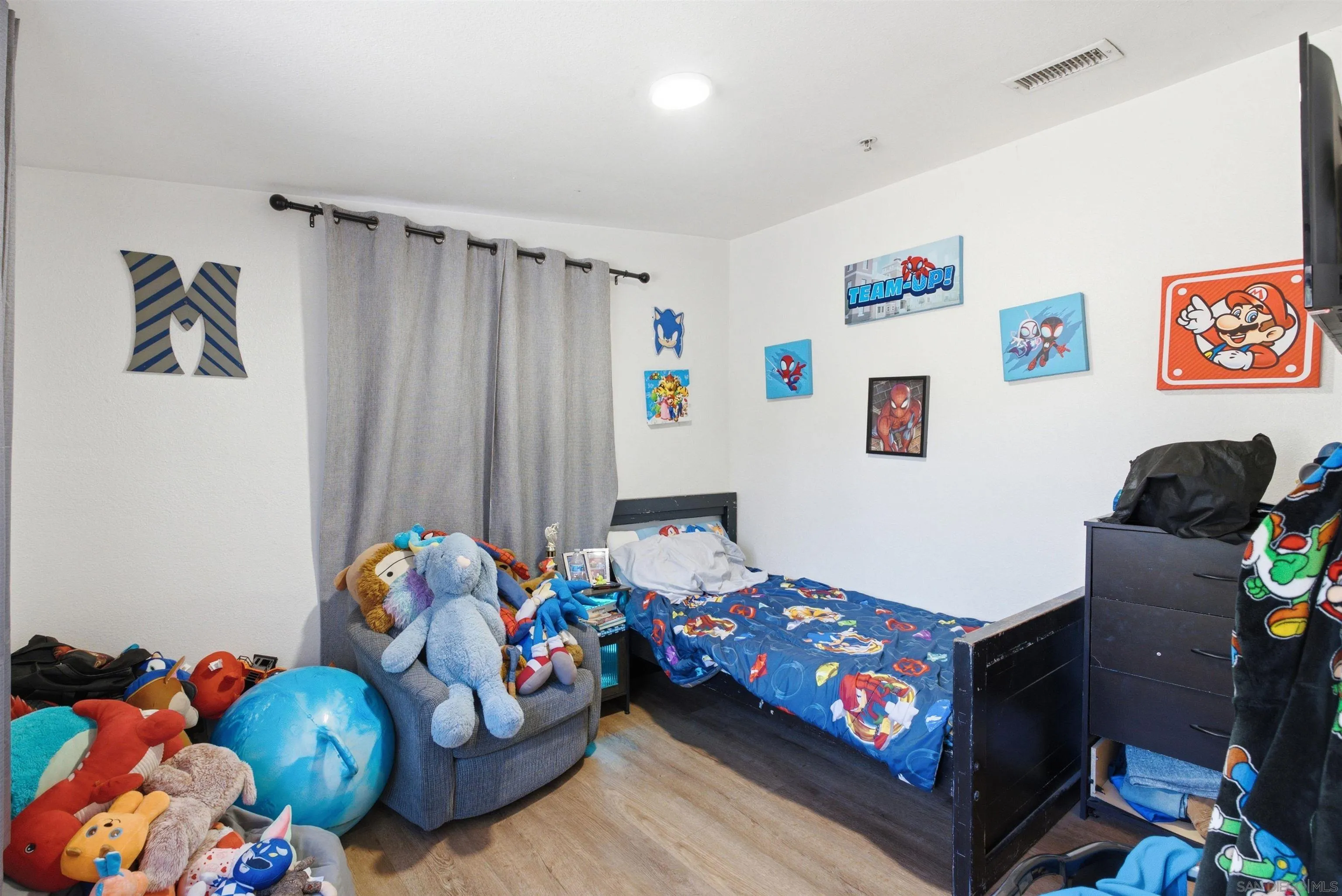 https://cdn.realtyfeed.com/cdn/127/260020115/19778f9fae7b91229bb35badea002612.webp
