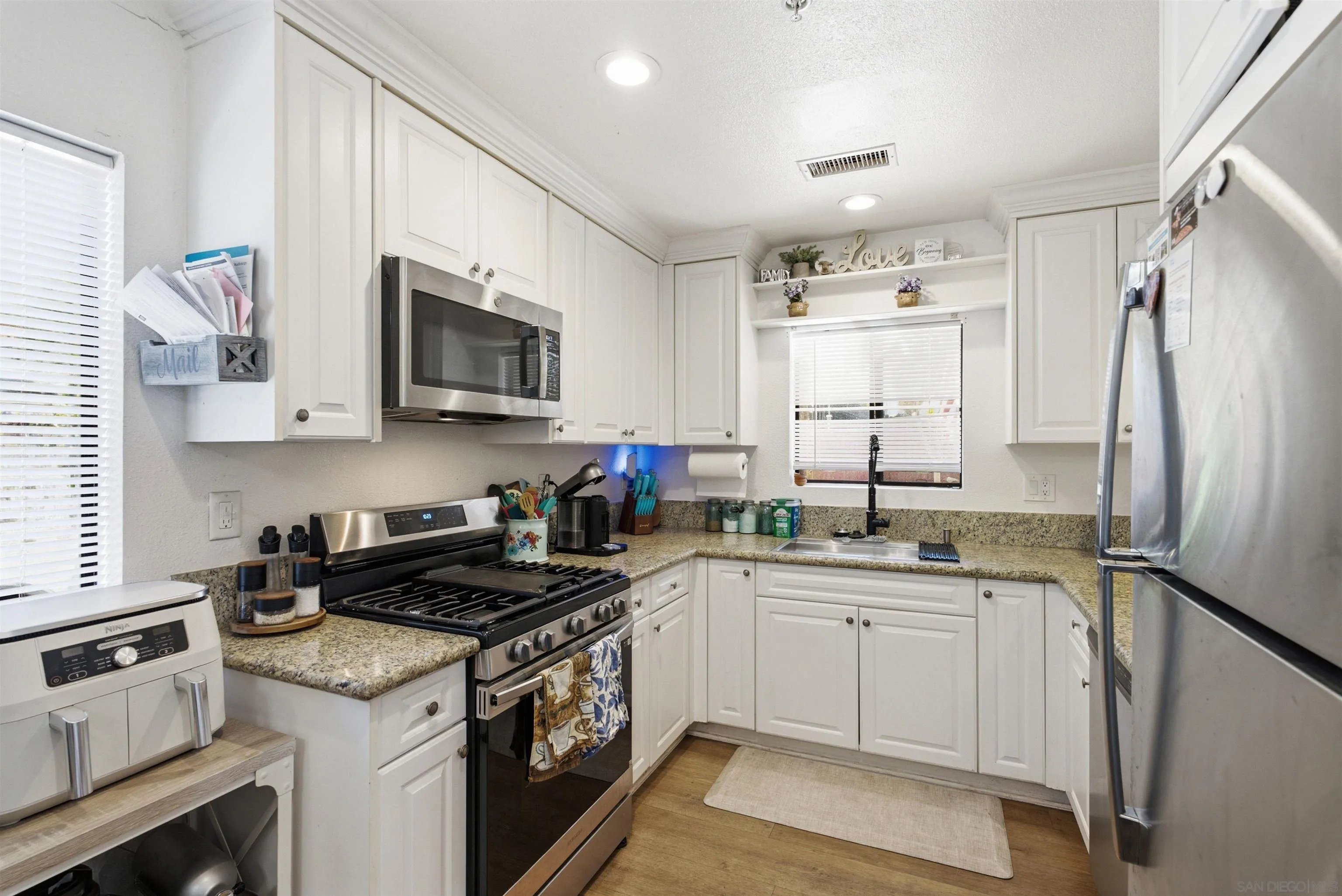 https://cdn.realtyfeed.com/cdn/127/260020115/448ff1e10f1e9bf06bcf5fa79f04ce2b.webp