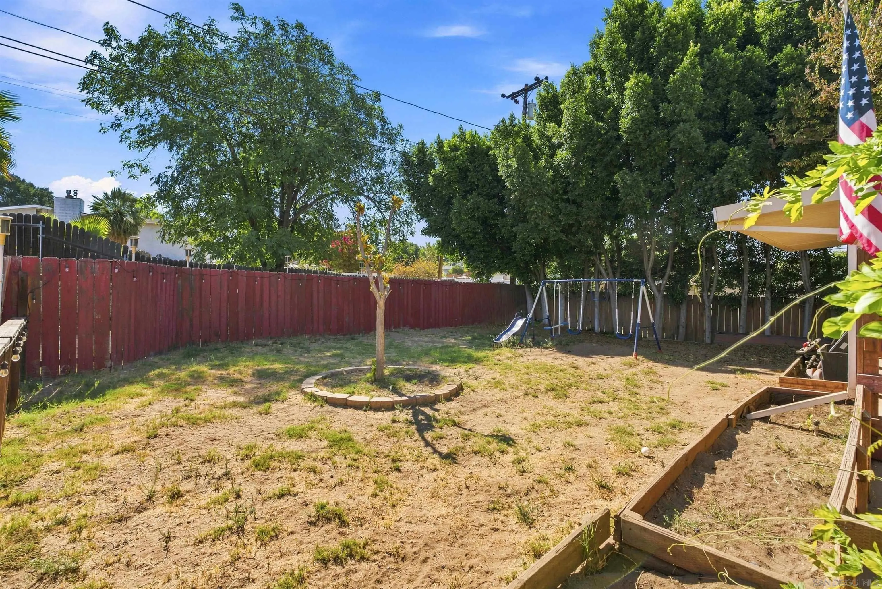 https://cdn.realtyfeed.com/cdn/127/260020115/99105ecc2ef946d081b2aae9939b2b31.webp