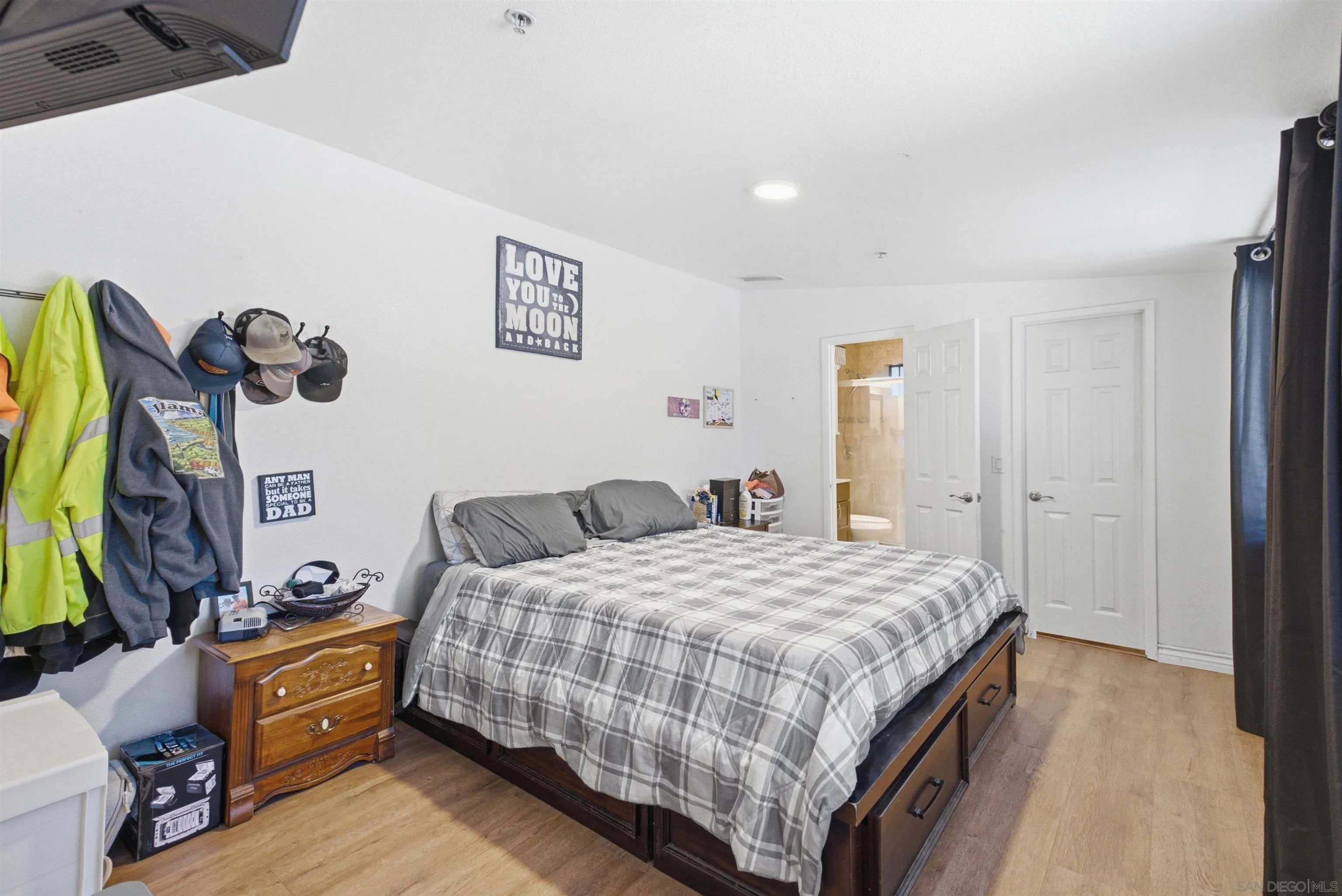 https://cdn.realtyfeed.com/cdn/127/260020115/aec5488e01ad6e78e21fd8dbce256323.webp