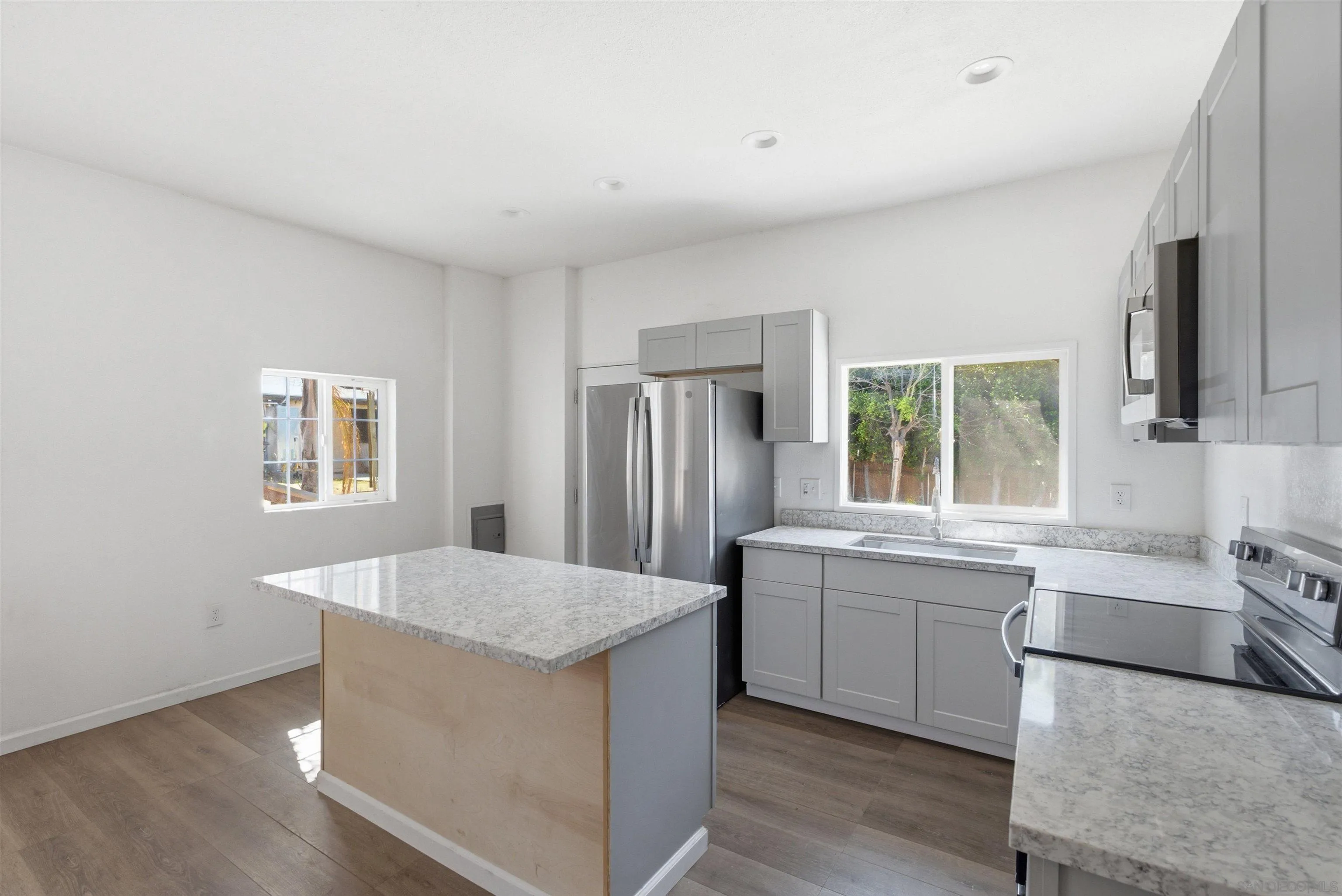 https://cdn.realtyfeed.com/cdn/127/260020115/caee933128b9fc7b423ba9eed4c703b1.webp