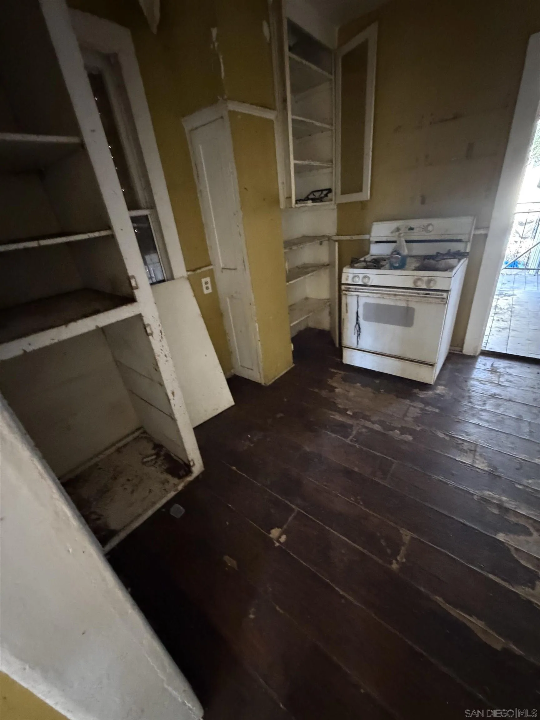 https://cdn.realtyfeed.com/cdn/127/260020117/073ed7ed43ee9171ff7ccb88b12afb3e.webp
