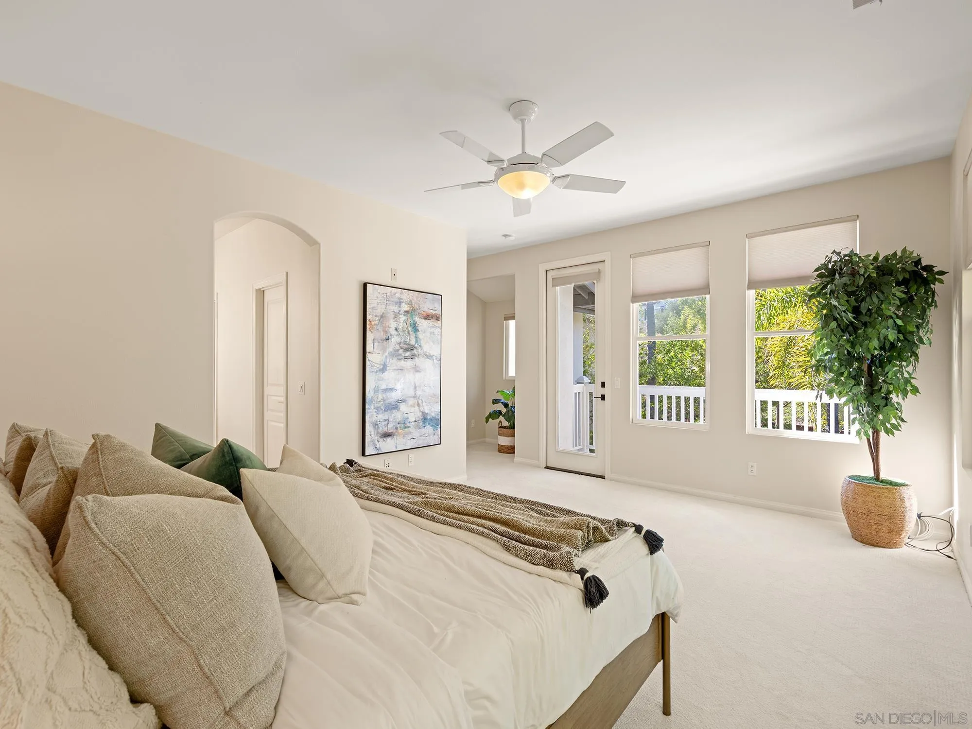 https://cdn.realtyfeed.com/cdn/127/260020118/197423da84d9b41b89407605967c35bc.webp