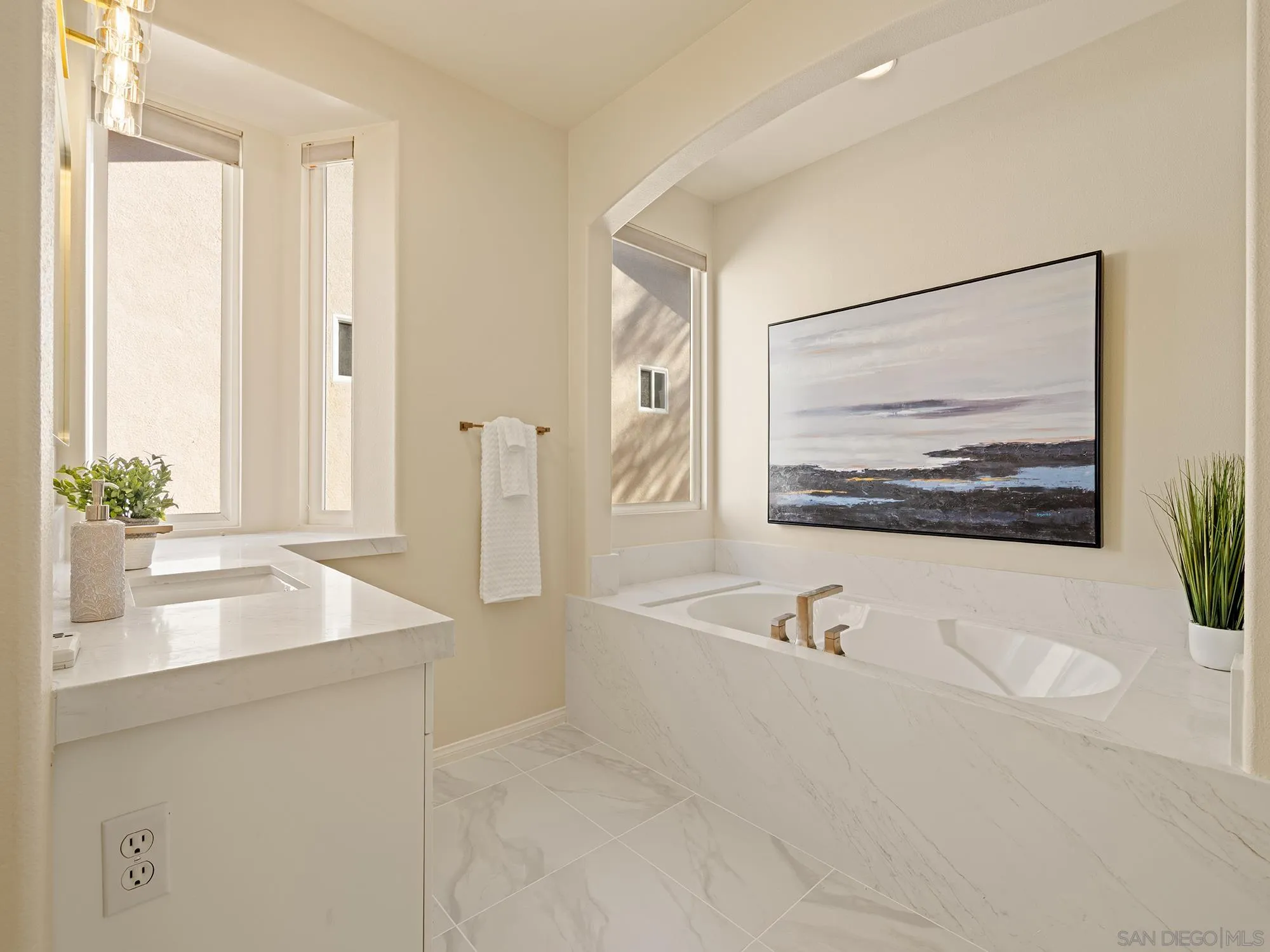https://cdn.realtyfeed.com/cdn/127/260020118/2839bd56037e350501d2f0fa64c6a2a6.webp