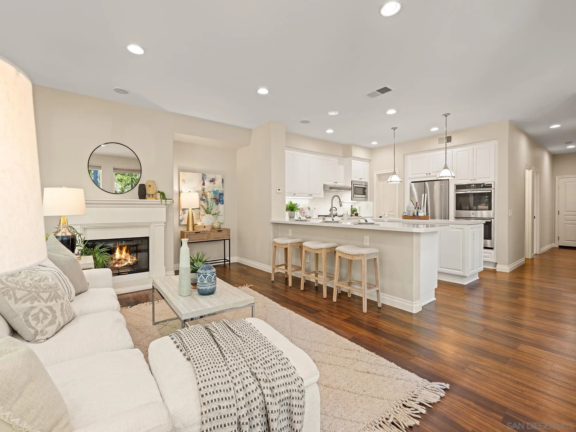 https://cdn.realtyfeed.com/cdn/127/260020118/6125a107bbde420ecd10848cf3c41abd.webp