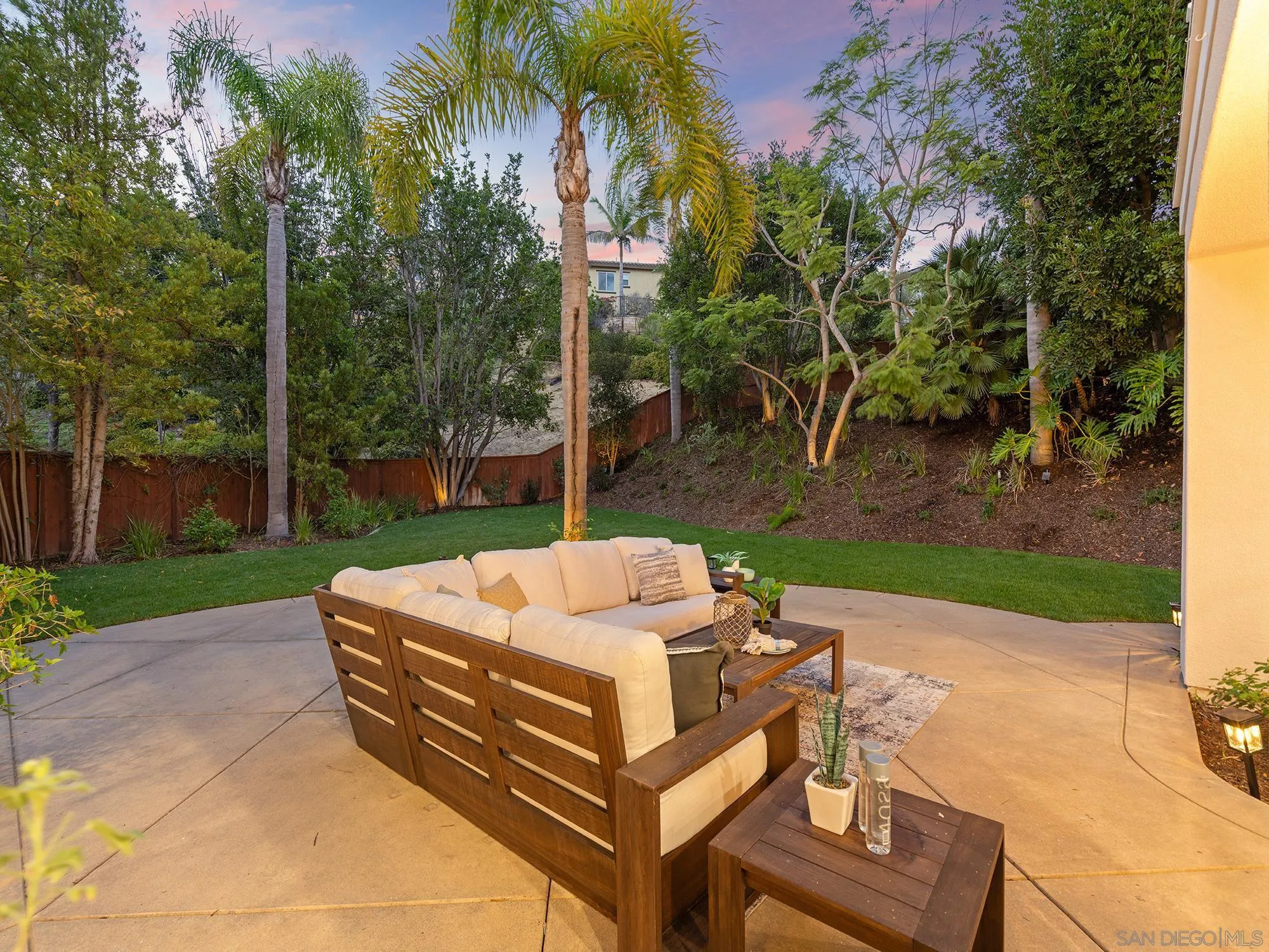 https://cdn.realtyfeed.com/cdn/127/260020118/f199eb060ccde1f1abf78c282f362510.webp
