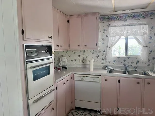 https://cdn.realtyfeed.com/cdn/127/260020131/21387cff7ef13b802b5df2816c6746f8.webp