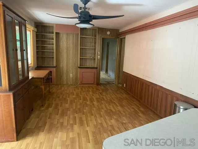 https://cdn.realtyfeed.com/cdn/127/260020133/1209b351e4c24daedc2270ccd24a9c9d.webp