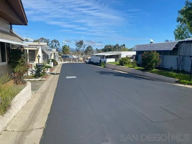 https://cdn.realtyfeed.com/cdn/127/260020133/3df038630f021de41b5f806d287346b7.webp