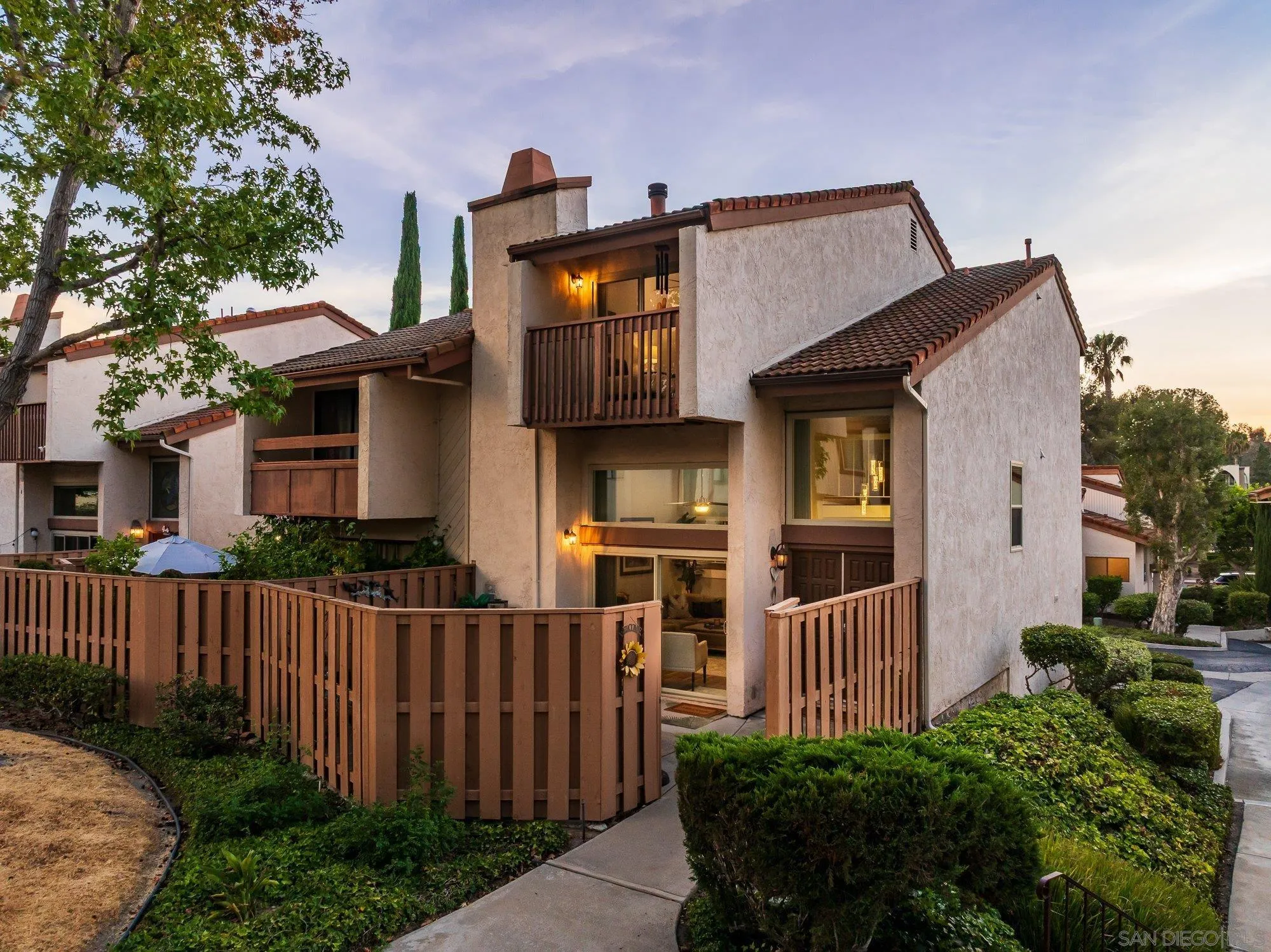 Photo #1: 260020135 Listing: Photo #1