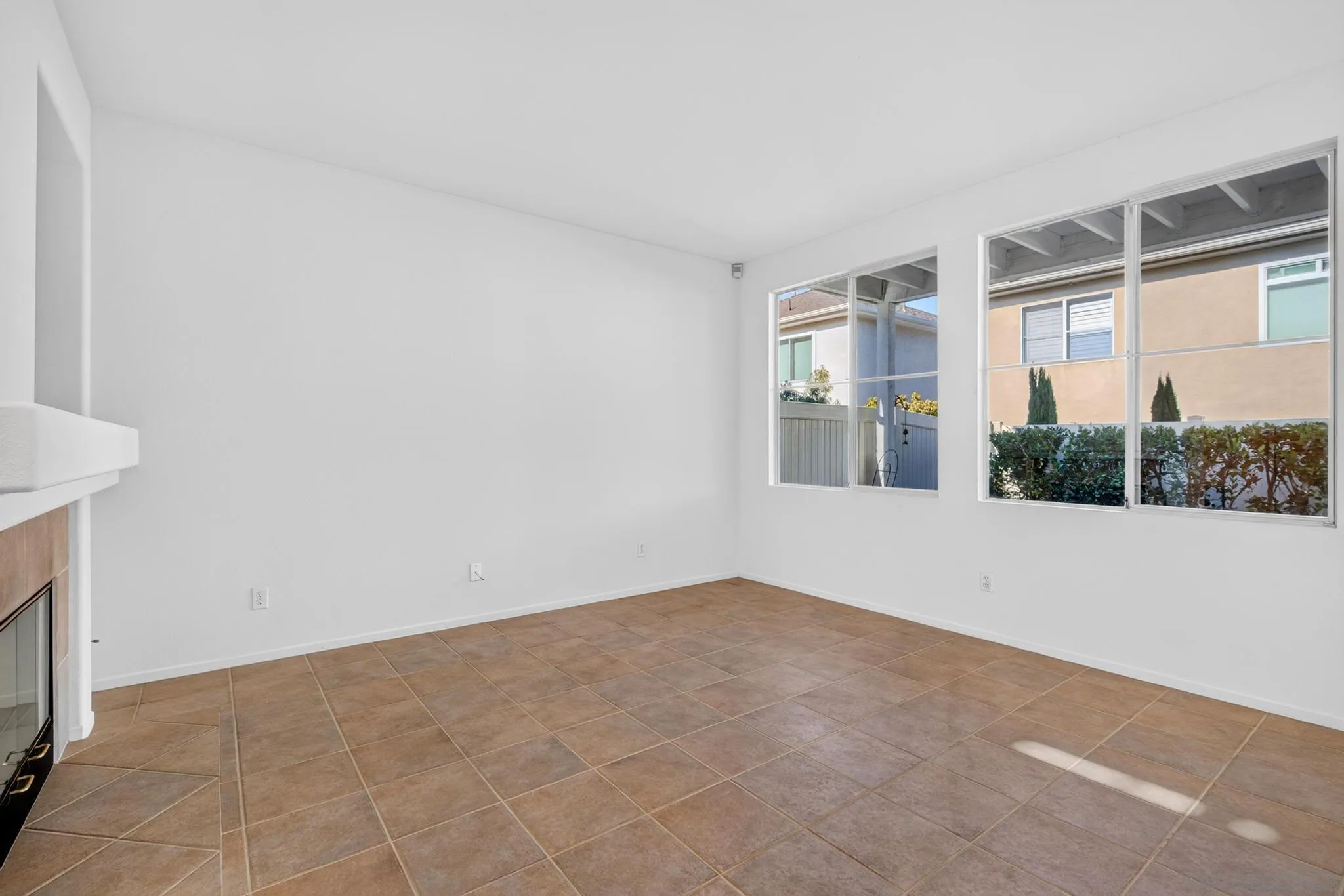 https://cdn.realtyfeed.com/cdn/127/260020136/cd82c8b43f8d1966c6102987d39d7713.webp