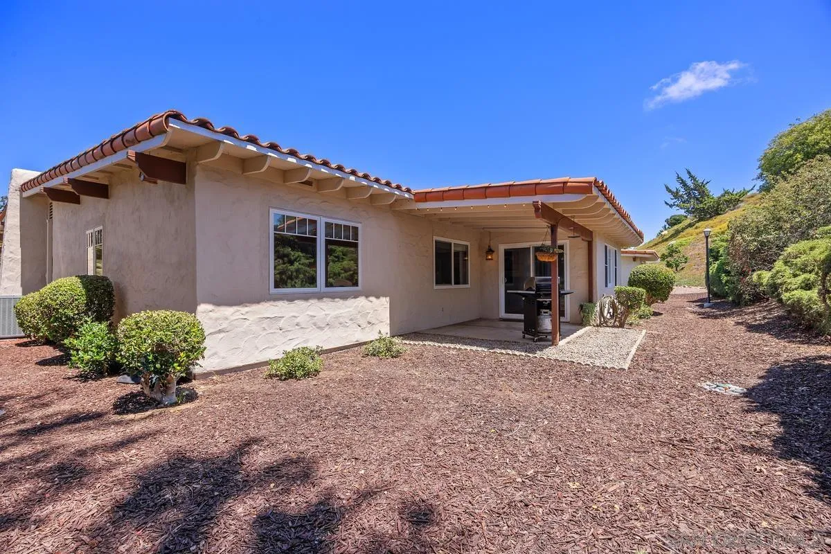 Photo #21: 260020140 Listing: Photo #21