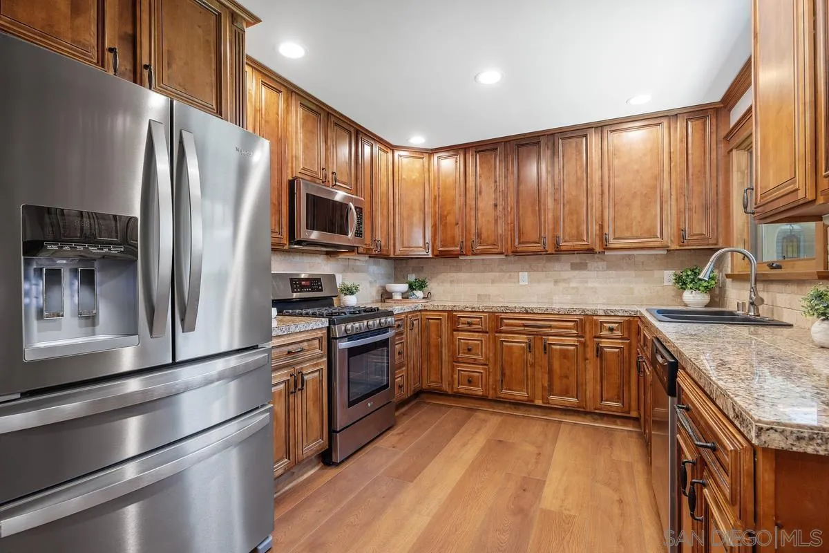 Photo #9: 260020140 Listing: Photo #9