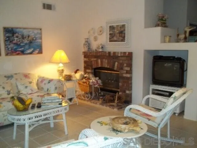 https://cdn.realtyfeed.com/cdn/127/260020141/d11c51d0f873708a731a3f50613951f3.webp