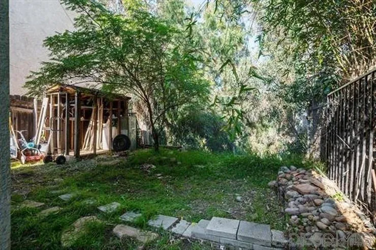 https://cdn.realtyfeed.com/cdn/127/260020142/3da196d61df41eb3000631d3610c1c67.webp
