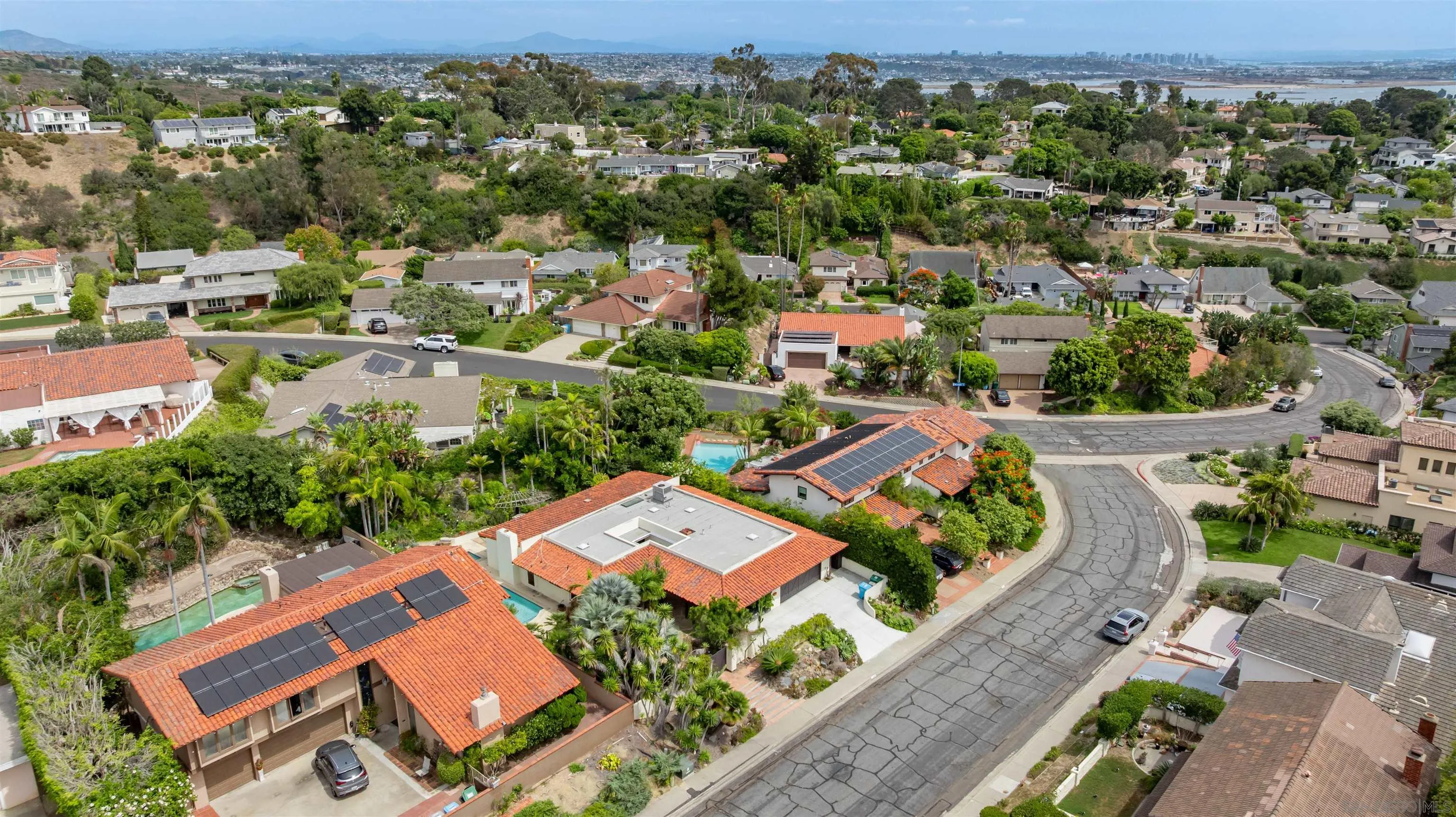 https://cdn.realtyfeed.com/cdn/127/260020143/00ca2e4b92df5d2972b7132a6b770dbb.webp