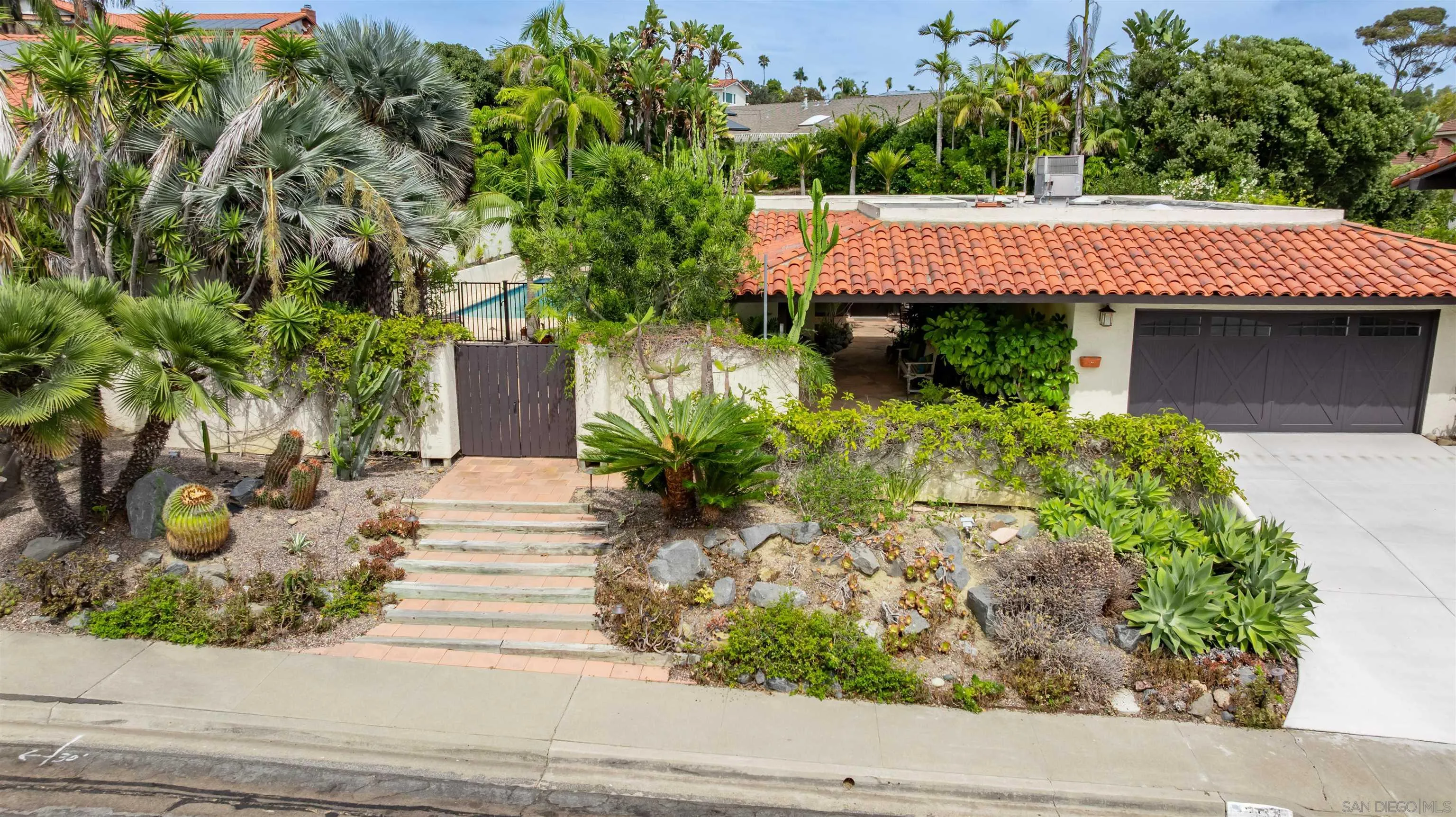 https://cdn.realtyfeed.com/cdn/127/260020143/01d251321544dbb9c3ebf5d1a4b25009.webp