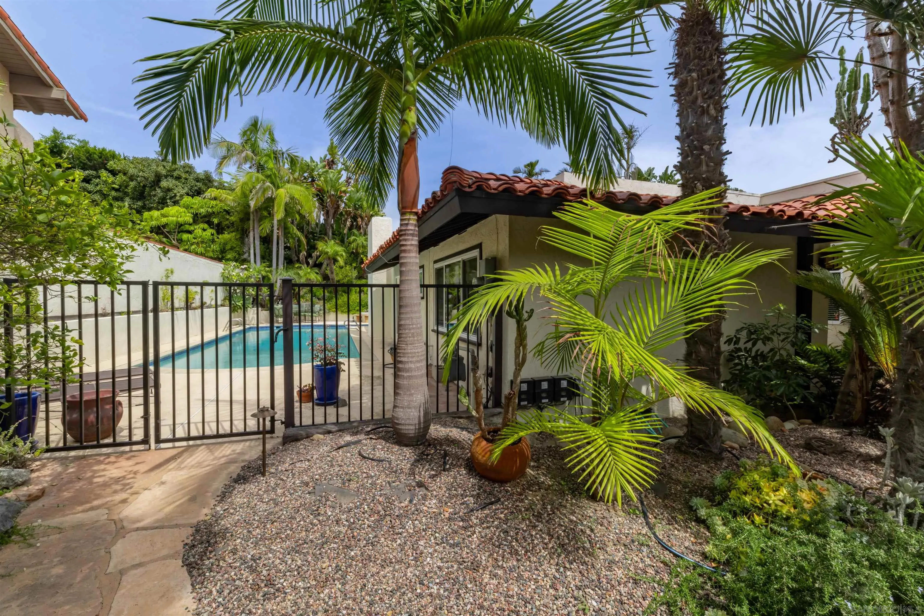 https://cdn.realtyfeed.com/cdn/127/260020143/0d843555940e26e9bfe045e07ee53a1b.webp