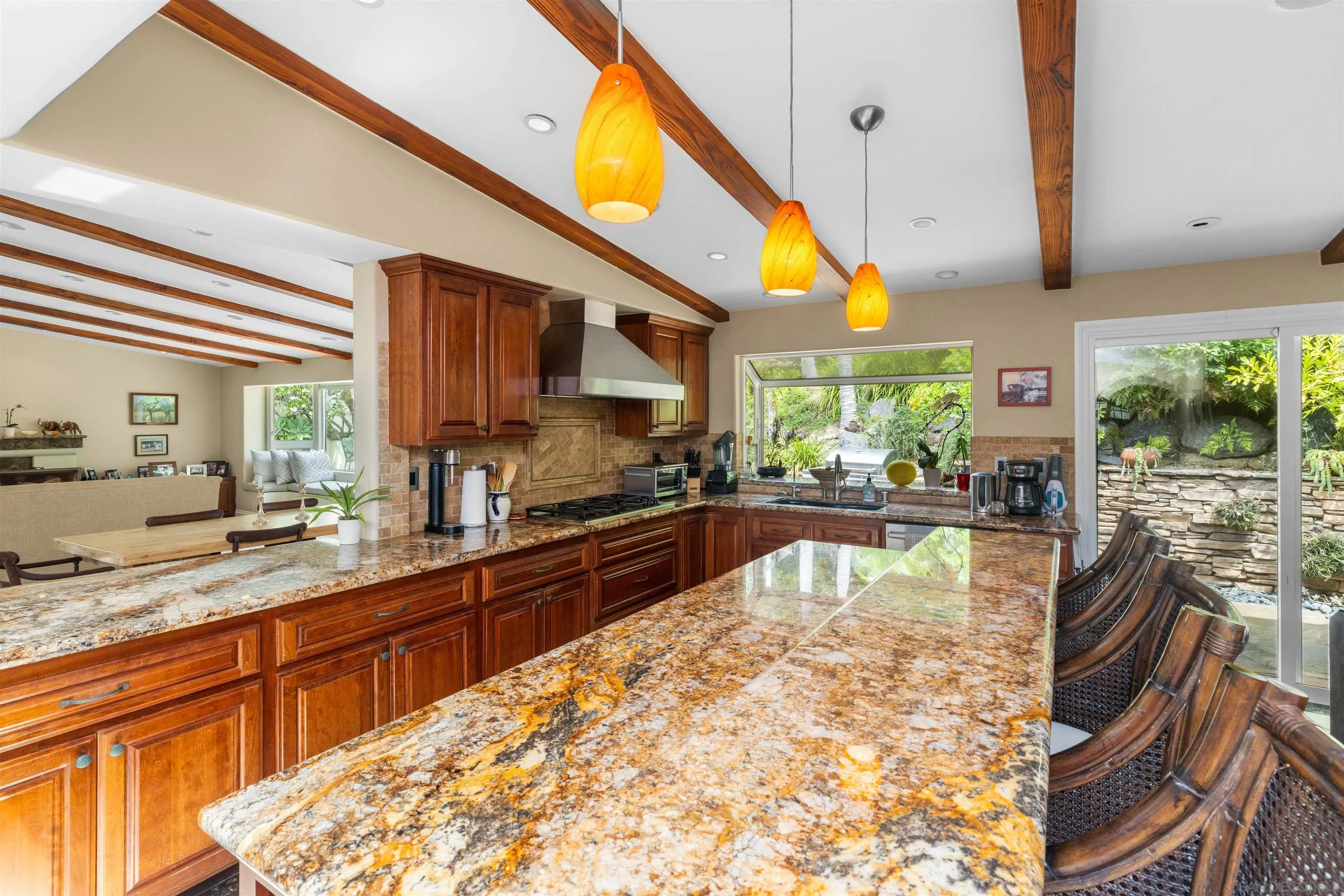 https://cdn.realtyfeed.com/cdn/127/260020143/1ad6f09d421a918a957653c9006848ad.webp