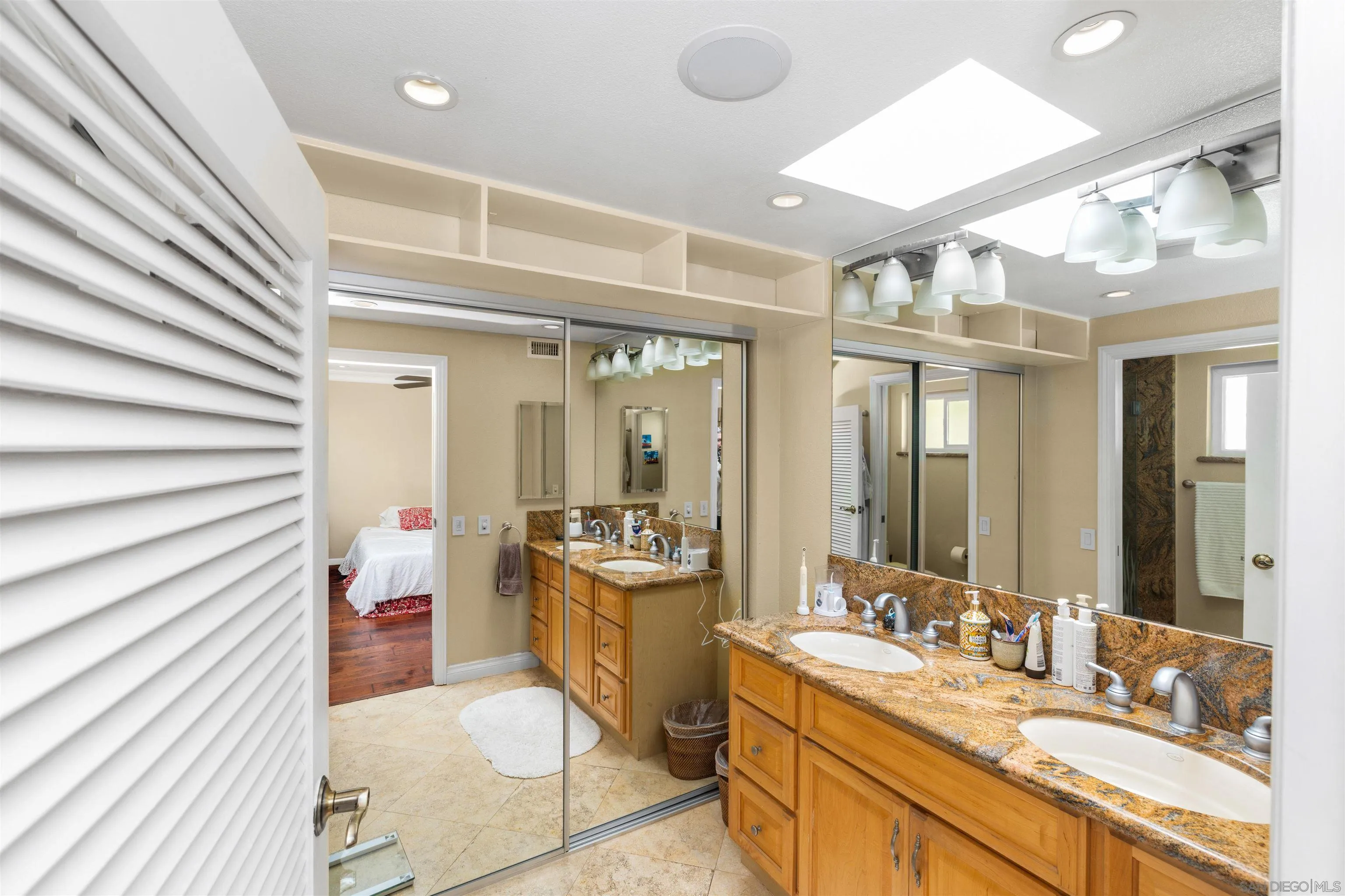 https://cdn.realtyfeed.com/cdn/127/260020143/a2f51a28713529b2c77f44031e511798.webp