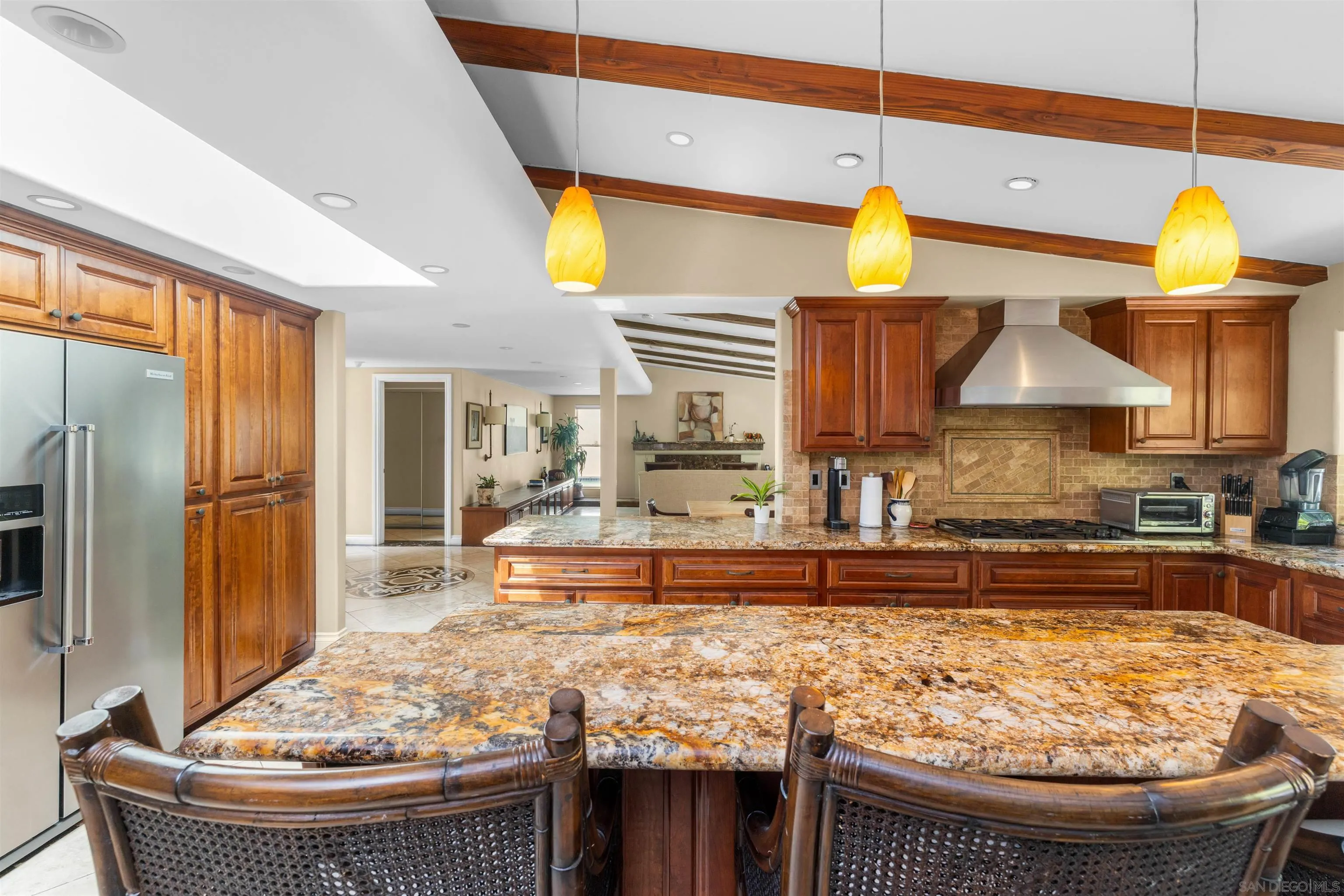 https://cdn.realtyfeed.com/cdn/127/260020143/dcfe0141b0987cd07214c613eb5140be.webp